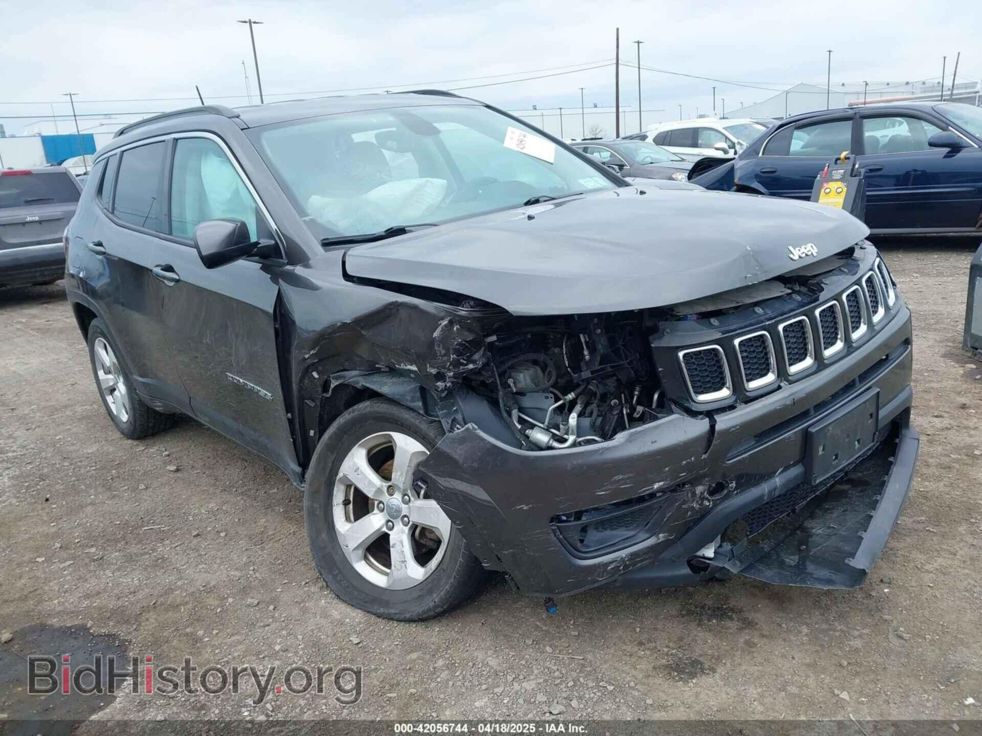 Фотография 3C4NJDBB8JT307154 - JEEP COMPASS 2018