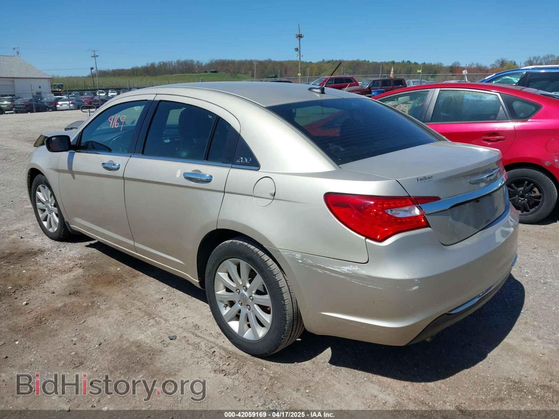 2013 CHRYSLER 200 - VIN: 1C3CCBCG0DN612592 - Фото 3