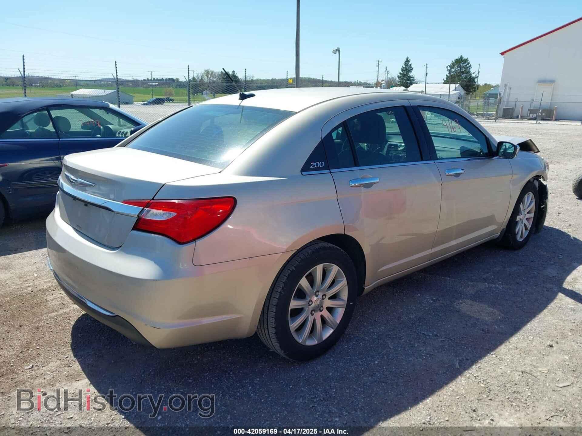 2013 CHRYSLER 200 - VIN: 1C3CCBCG0DN612592 - Фото 4