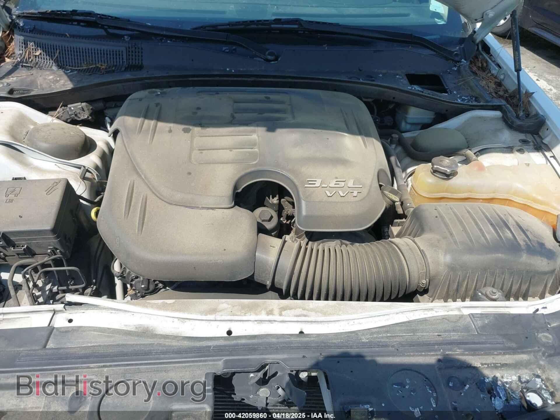 2013 CHRYSLER 300 - VIN: 2C3CCAAG1DH603521 - Фото 10