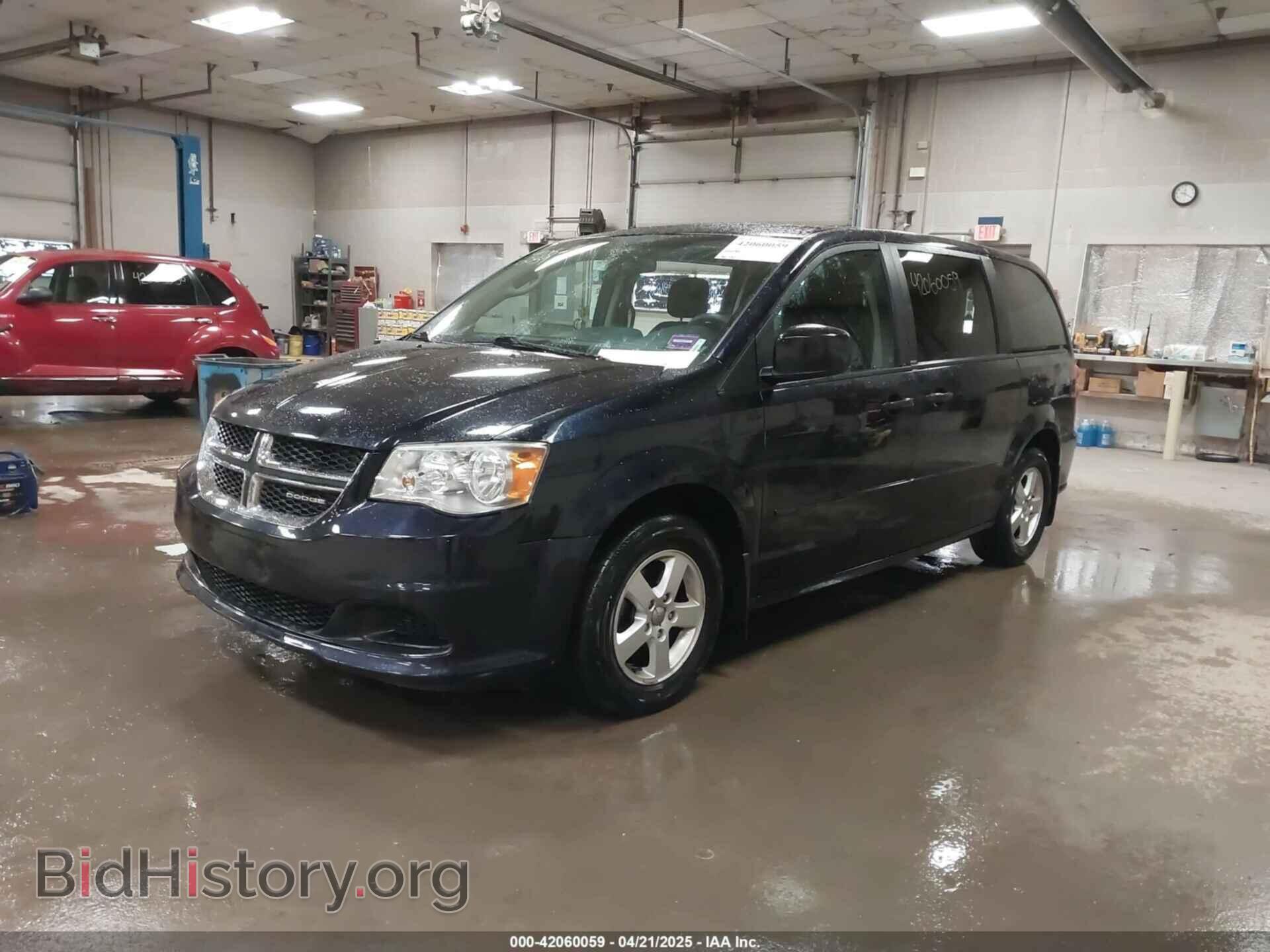 2011 DODGE GRAND CARAVAN - VIN: 2D4RN3DG2BR627795 - Фото 2