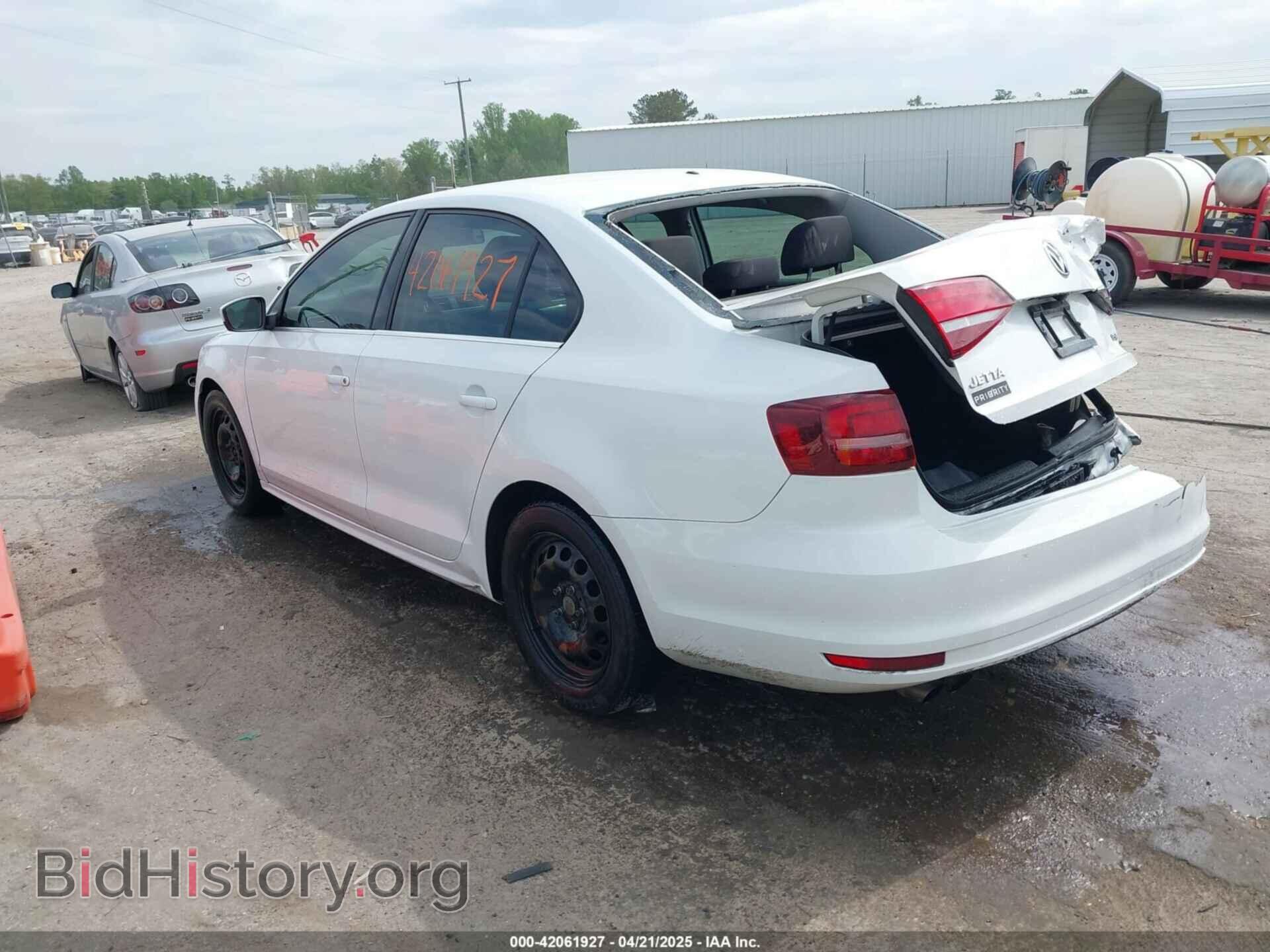 2017 VOLKSWAGEN JETTA - VIN: 3VW2B7AJ3HM255024 - Фото 3