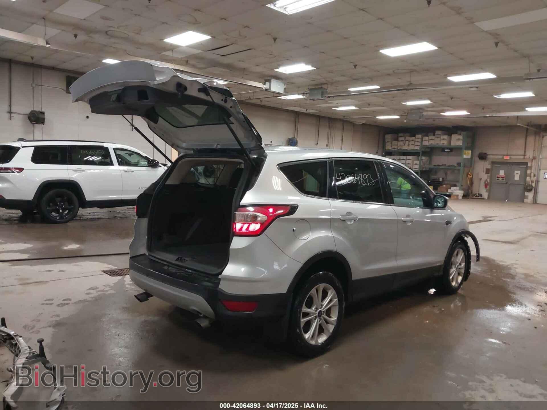 2017 FORD ESCAPE - VIN: 1FMCU9G94HUE11492 - Фото 4