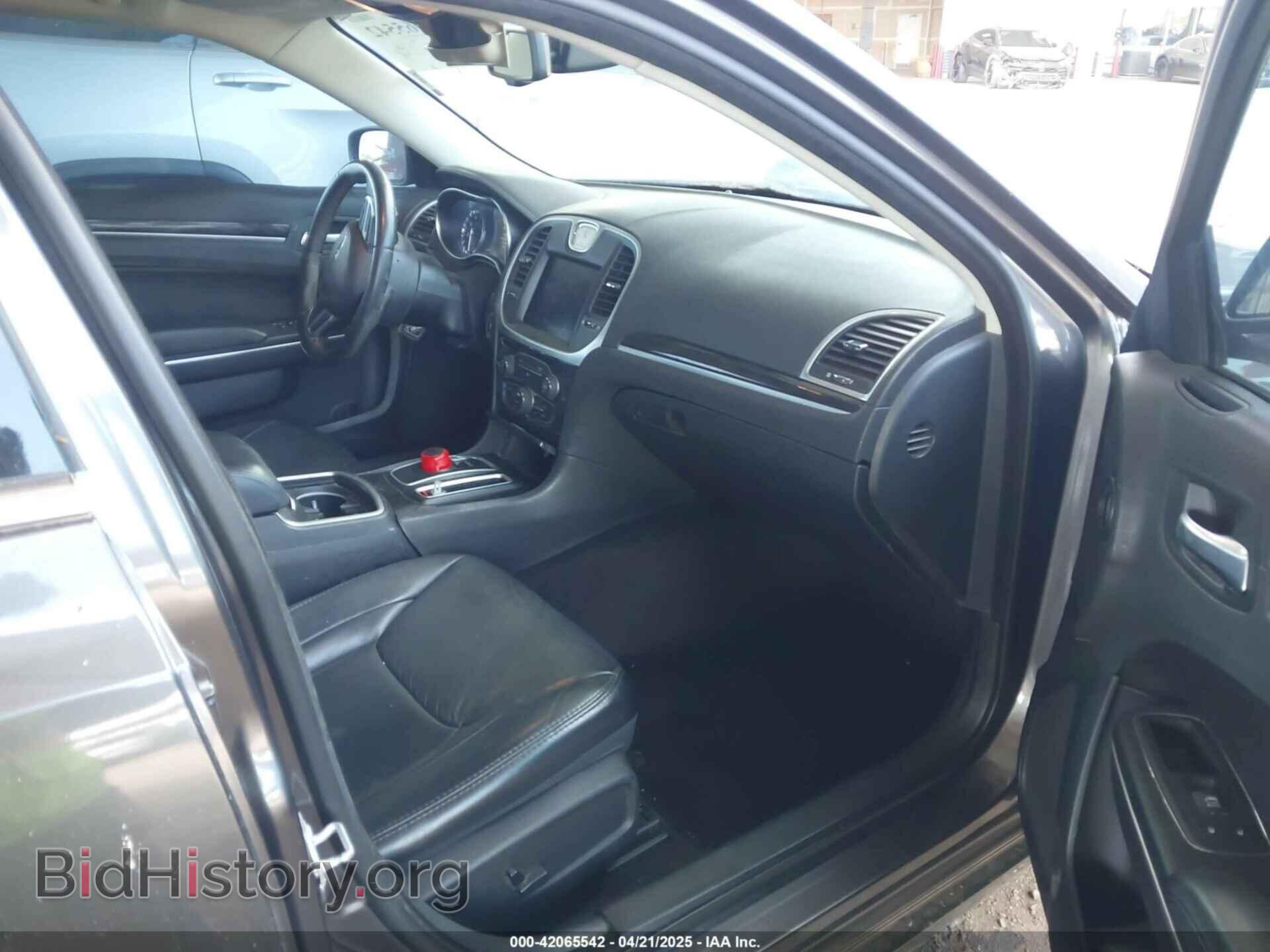2017 CHRYSLER 300 - VIN: 2C3CCAAG6HH576970 - Фото 5