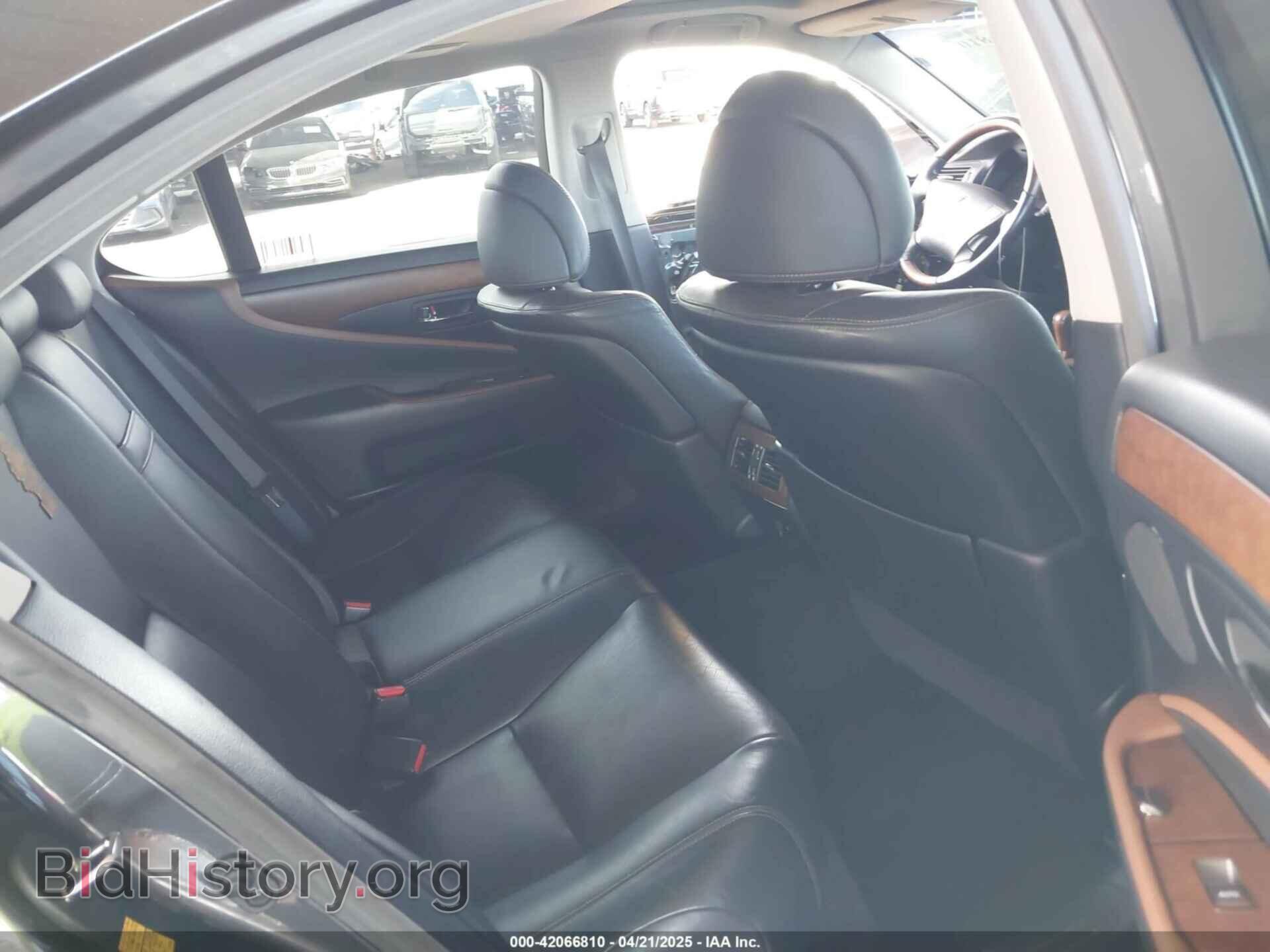 2011 LEXUS LS 460 - VIN: JTHBL5EF0B5108018 - Photo 8