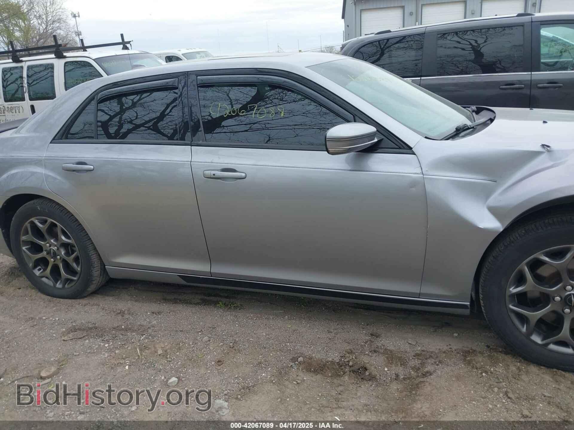 2016 CHRYSLER 300 - VIN: 2C3CCAGG7GH152395 - Фото 13