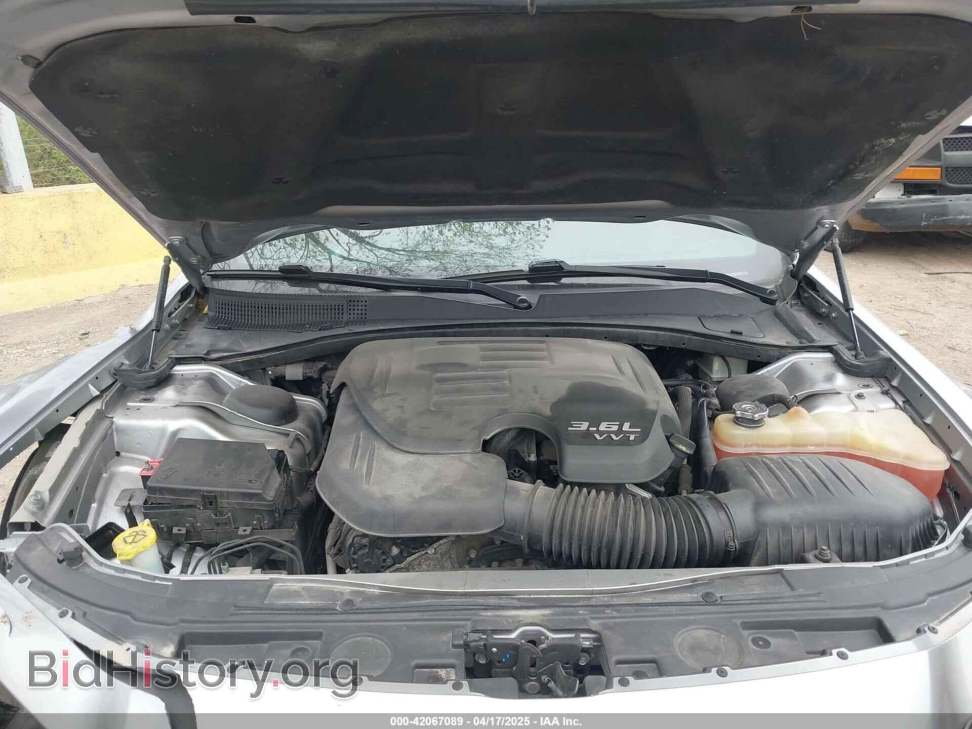 2016 CHRYSLER 300 - VIN: 2C3CCAGG7GH152395 - Фото 10