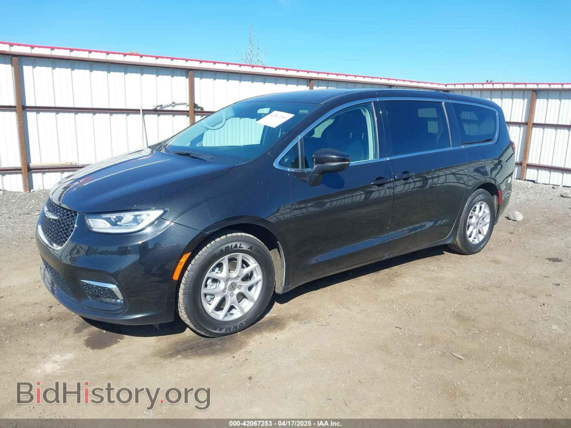 2023 CHRYSLER PACIFICA - VIN: 2C4RC1BG3PR533863 - Фото 2