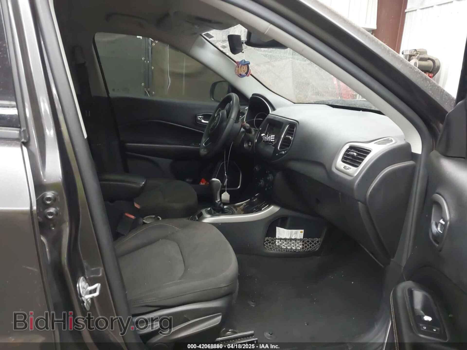 2020 JEEP COMPASS - VIN: 3C4NJDAB0LT145542 - Фото 5