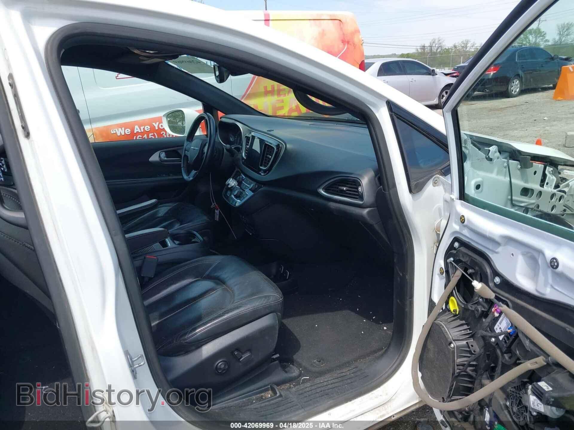 2018 CHRYSLER PACIFICA - VIN: 2C4RC1EG4JR332668 - Фото 5
