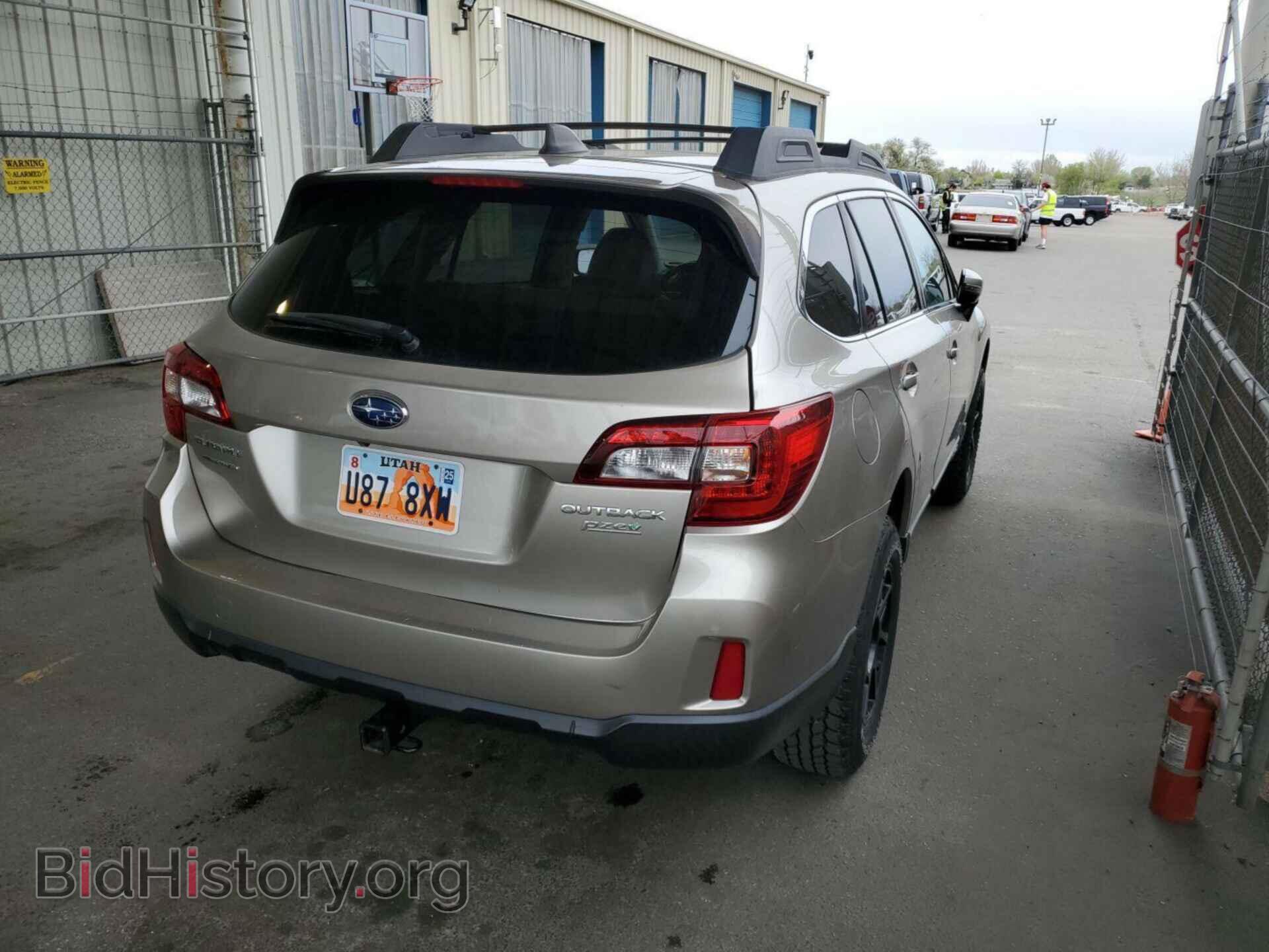 2017 SUBARU OUTBACK - VIN: 4S4BSAFC3H3394934 - Фото 3