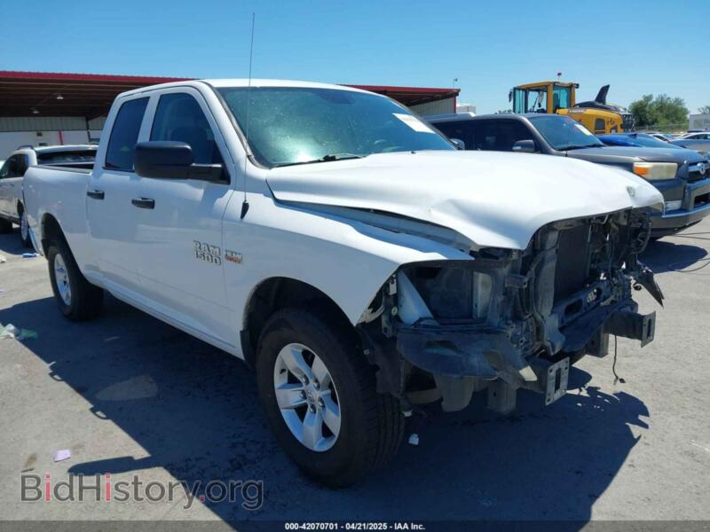 2018 RAM 1500 Tradesman 4X2 6'4 Box (VIN 1C6RR6FT8JS315580) — фото 1 из 18, IAAI, повреждение: передняя часть