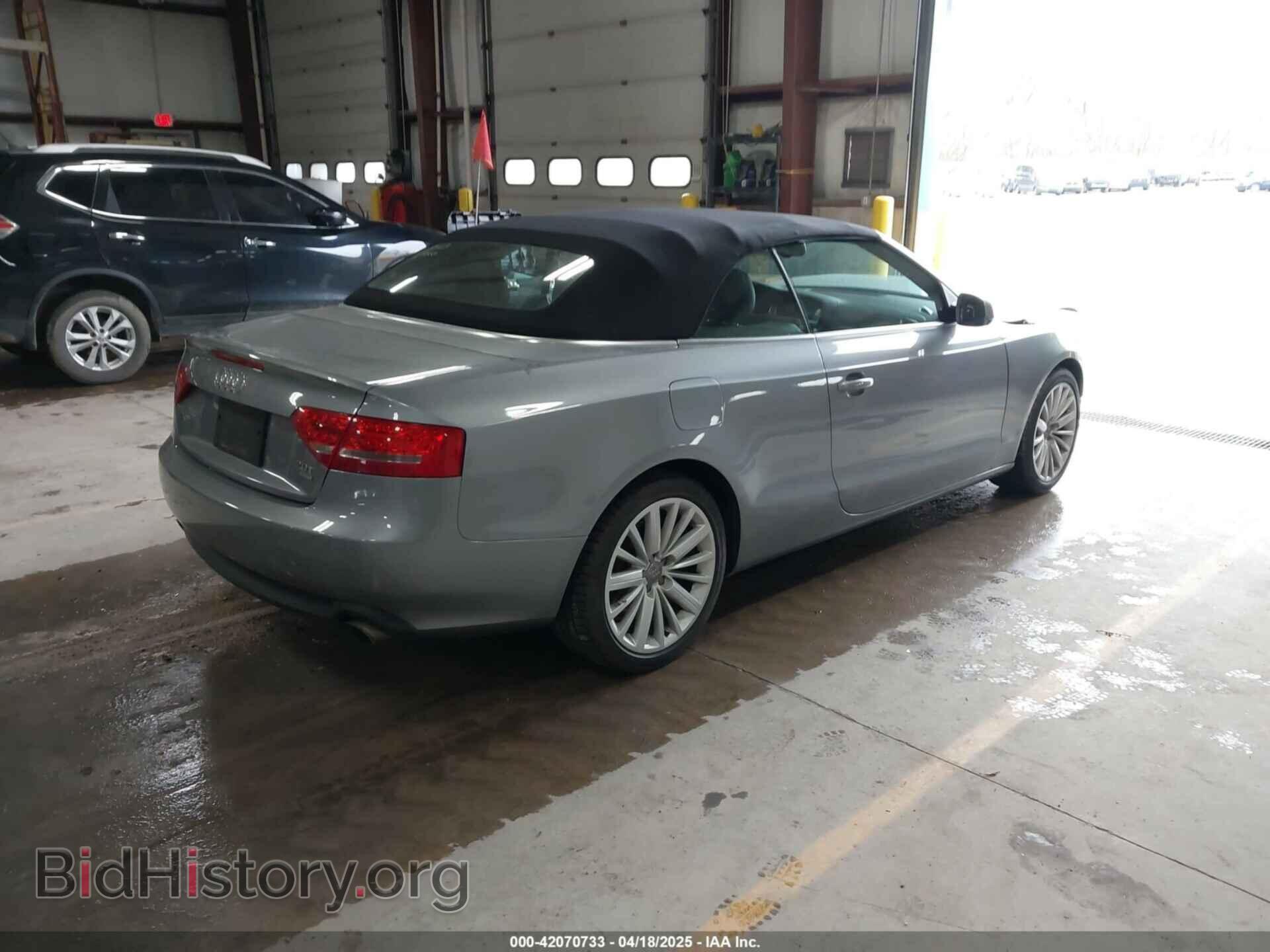 2010 AUDI A5 - VIN: WAULFAFH4AN008523 - Photo 4