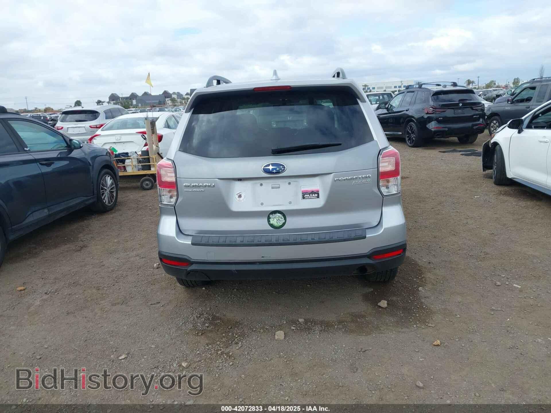 2017 SUBARU FORESTER - VIN: JF2SJAEC1HH417897 - Фото 16