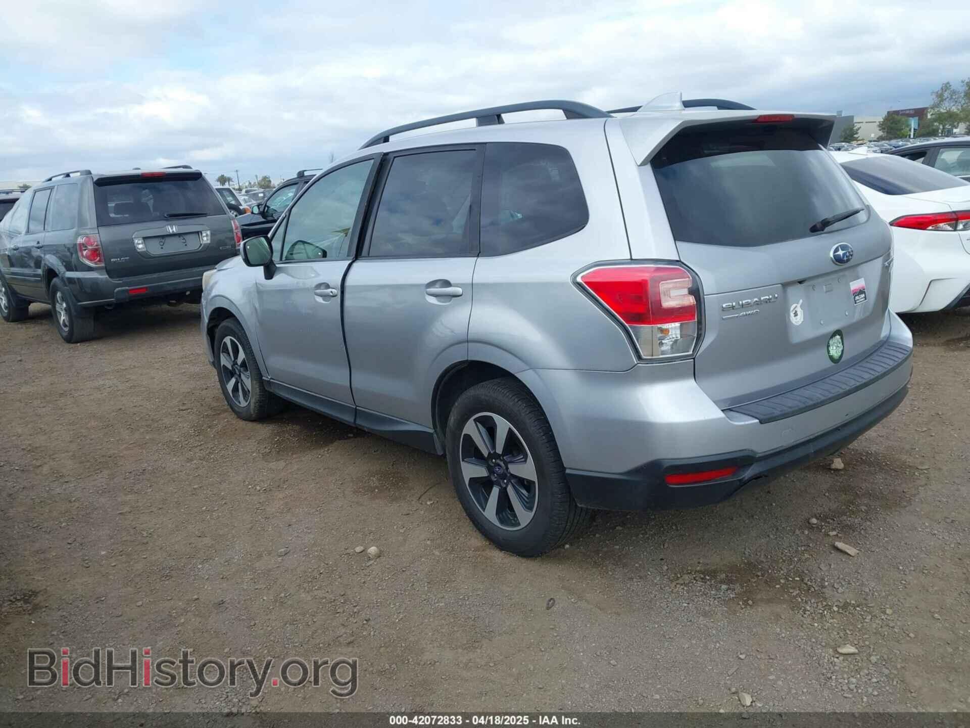 2017 SUBARU FORESTER - VIN: JF2SJAEC1HH417897 - Фото 3