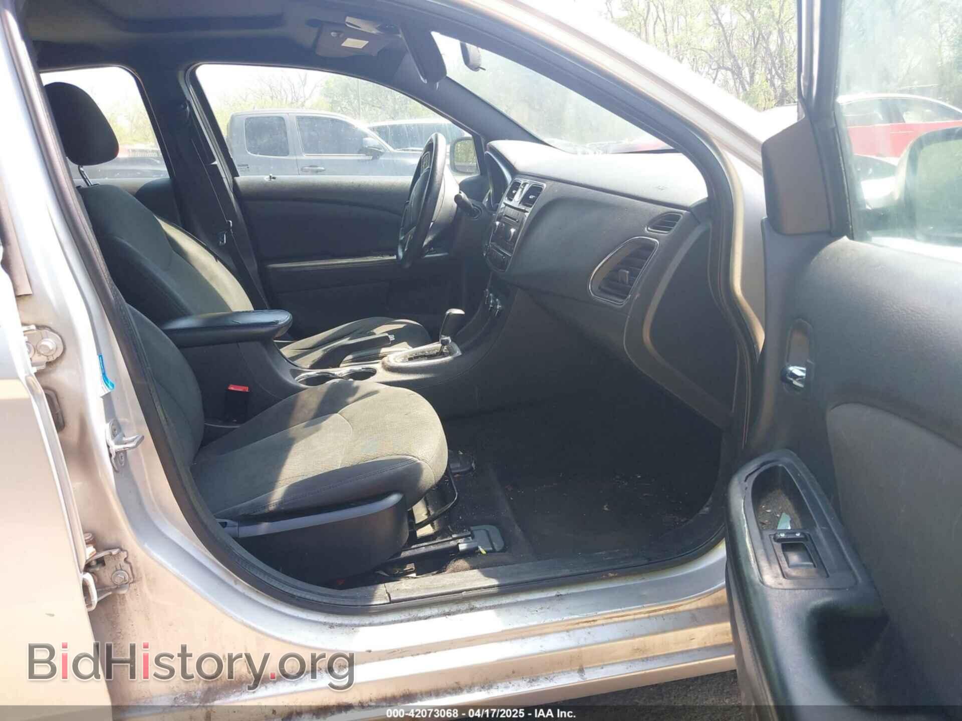 2011 CHRYSLER 200 - VIN: 1C3BC1FB3BN501103 - Фото 5