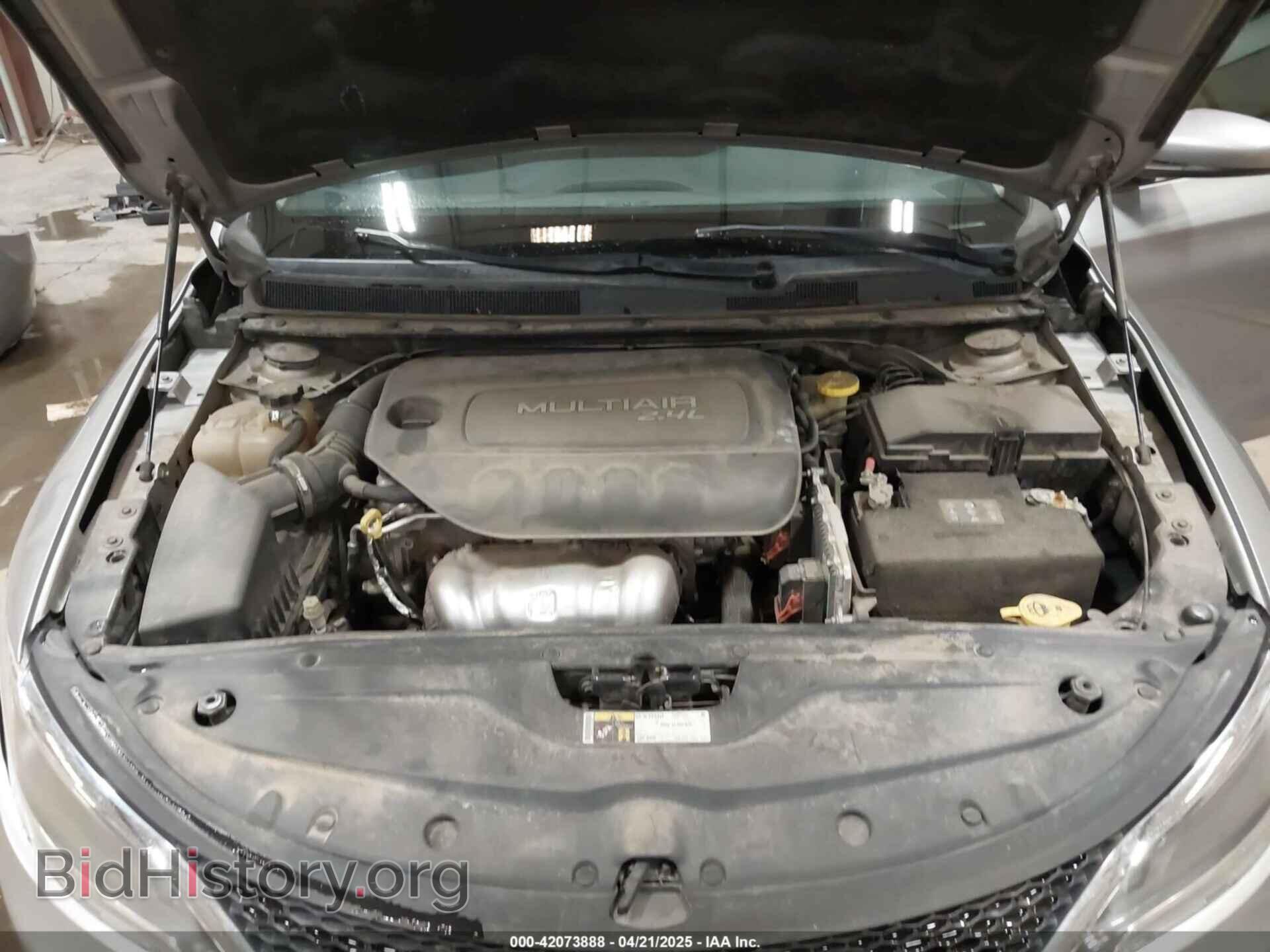 2015 CHRYSLER 200 - VIN: 1C3CCCAB2FN698701 - Photo 10