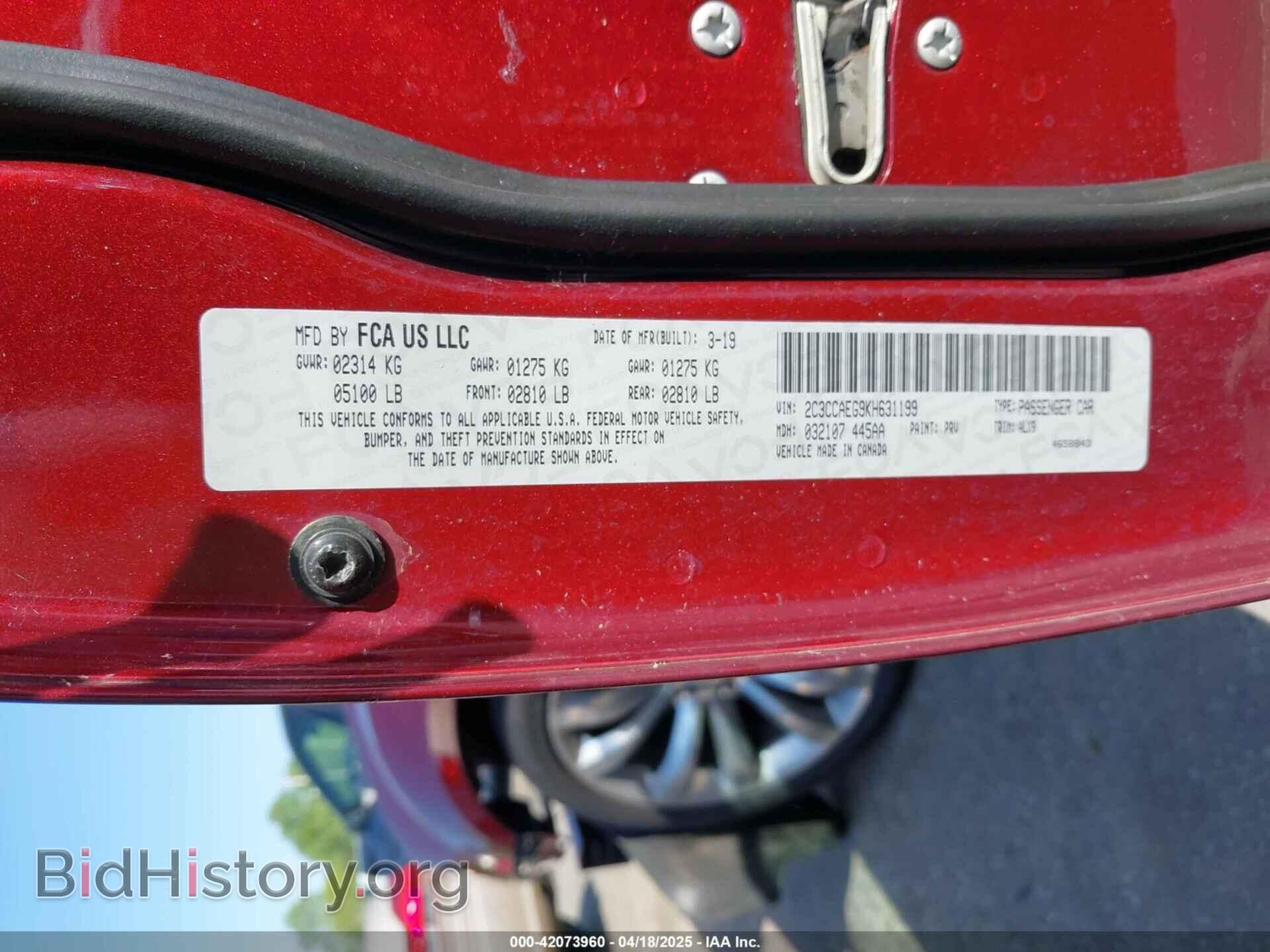 2019 CHRYSLER 300 - VIN: 2C3CCAEG9KH631199 - Фото 9