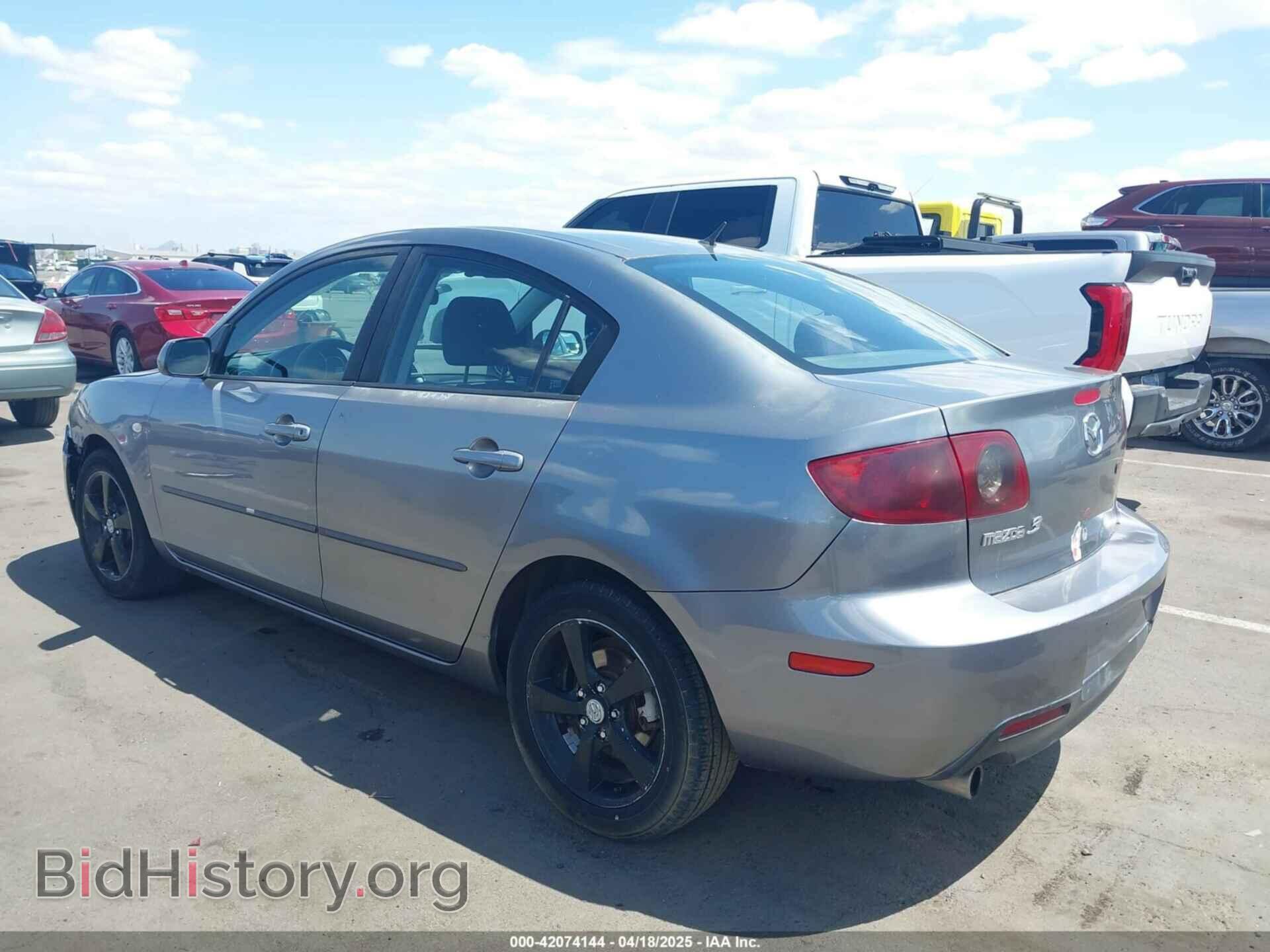 2006 MAZDA MAZDA3 - VIN: JM1BK12G161465537 - Фото 3