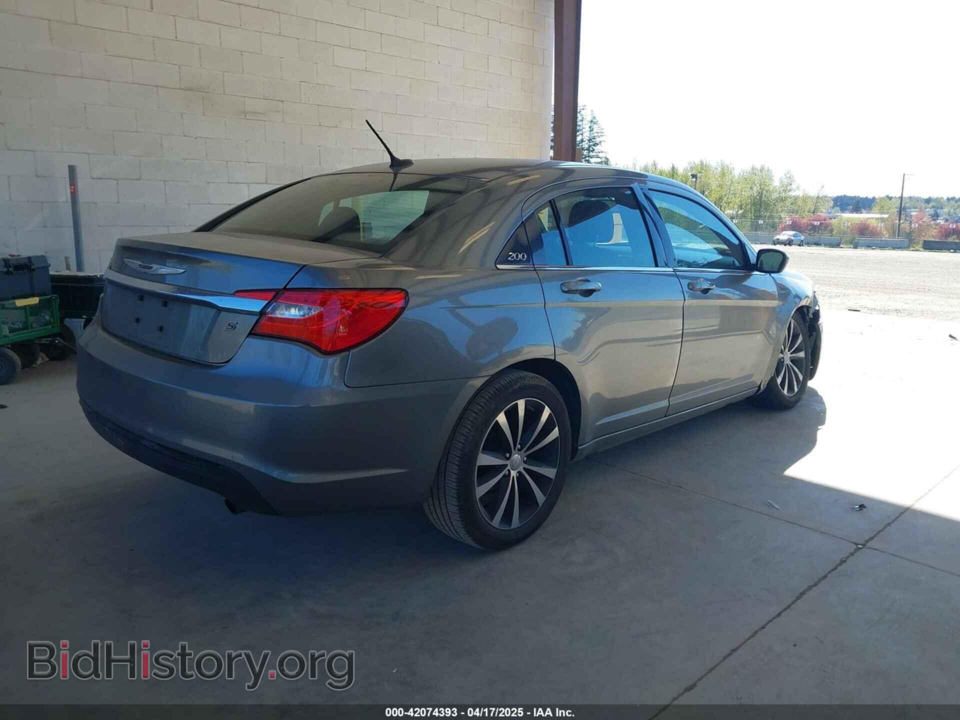 2013 CHRYSLER 200 - VIN: 1C3CCBBB6DN570497 - Фото 4
