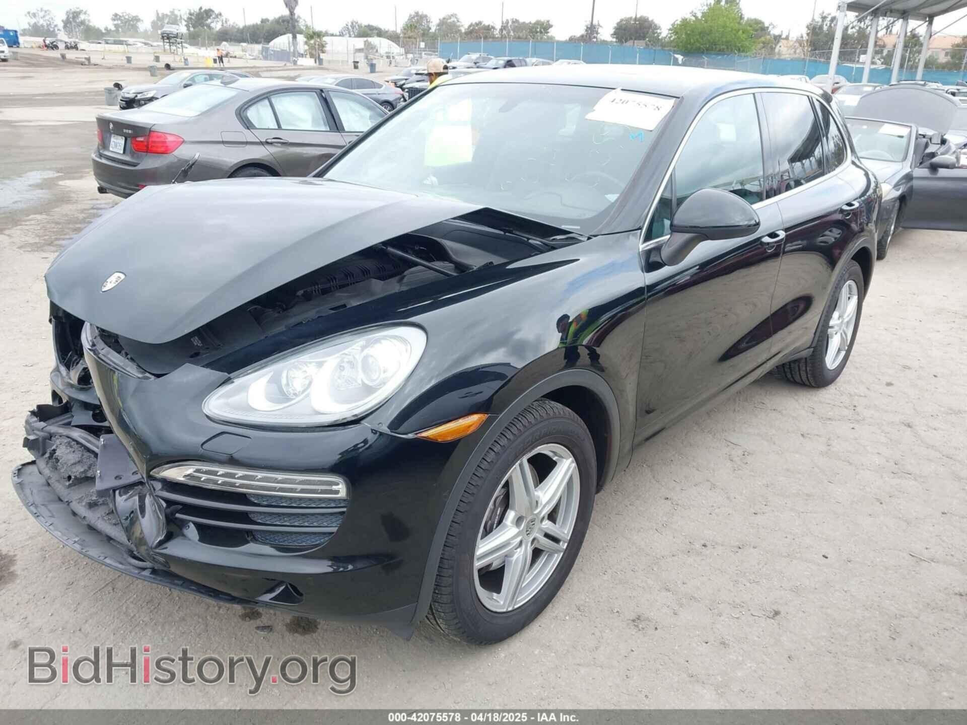 2011 PORSCHE CAYENNE - VIN: WP1AA2A2XBLA05624 - Photo 2
