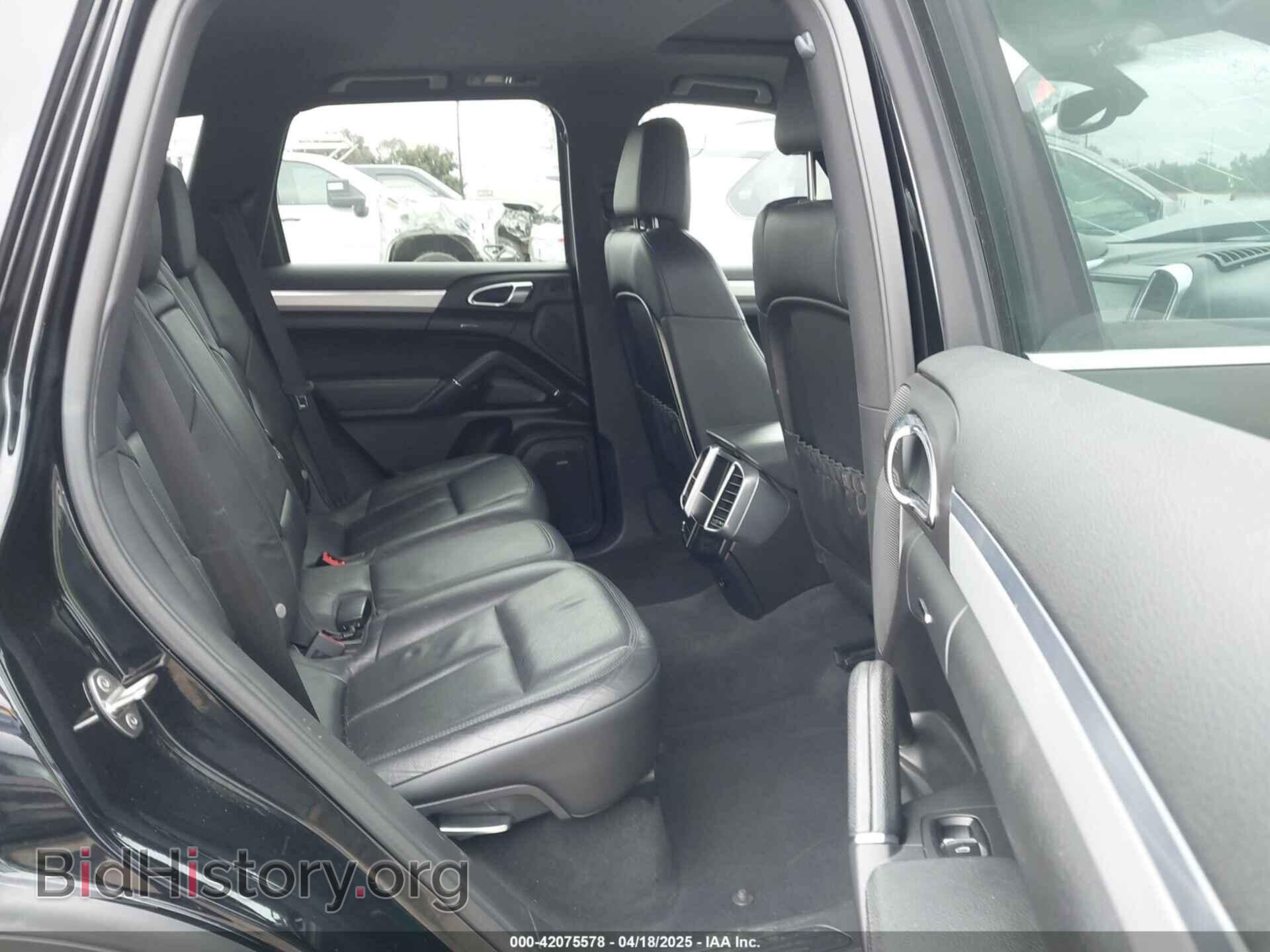 2011 PORSCHE CAYENNE - VIN: WP1AA2A2XBLA05624 - Photo 8