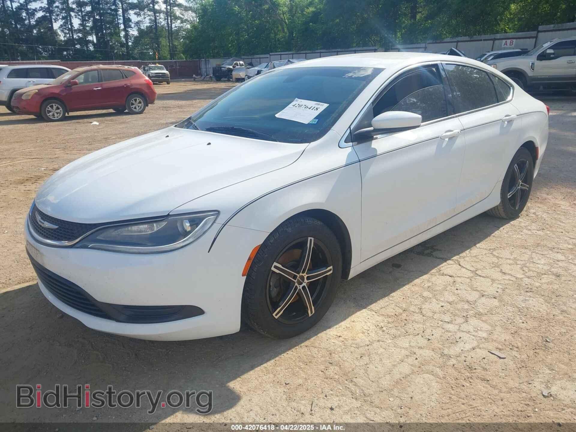 2016 CHRYSLER 200 - VIN: 1C3CCCFB6GN147052 - Фото 2