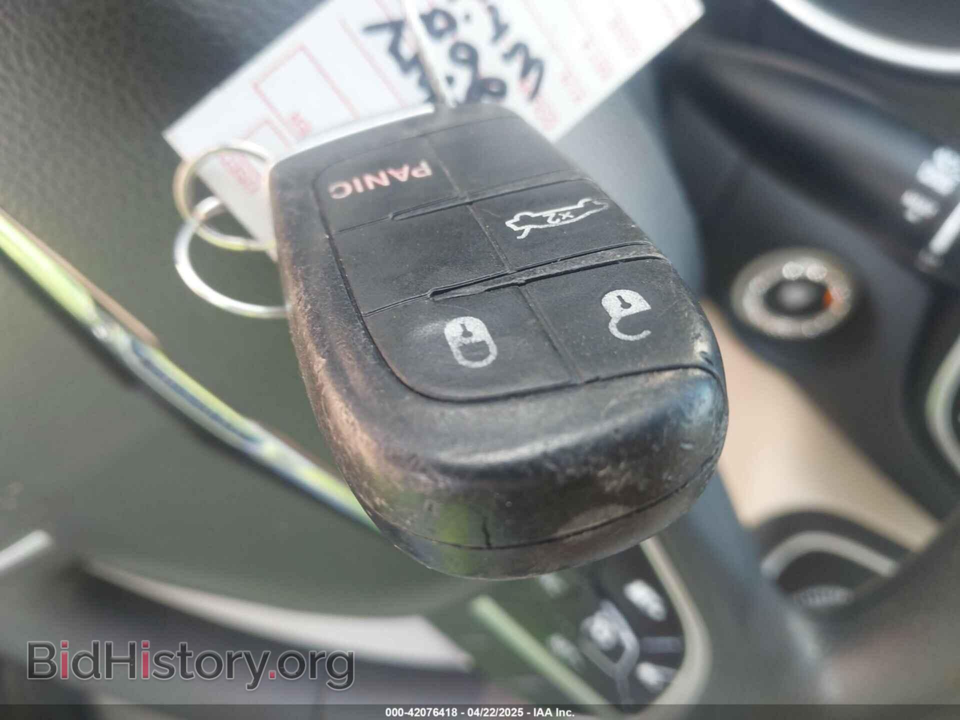 2016 CHRYSLER 200 - VIN: 1C3CCCFB6GN147052 - Фото 11