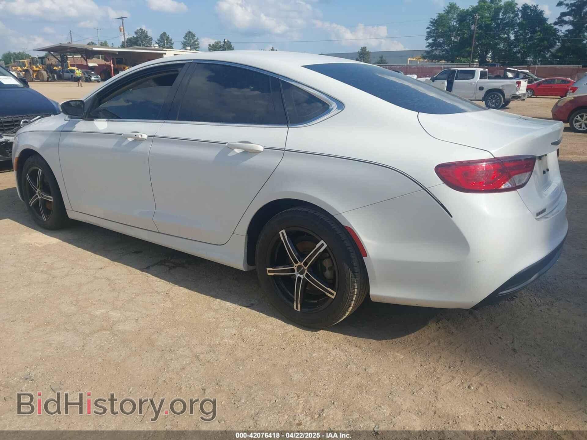 2016 CHRYSLER 200 - VIN: 1C3CCCFB6GN147052 - Фото 3