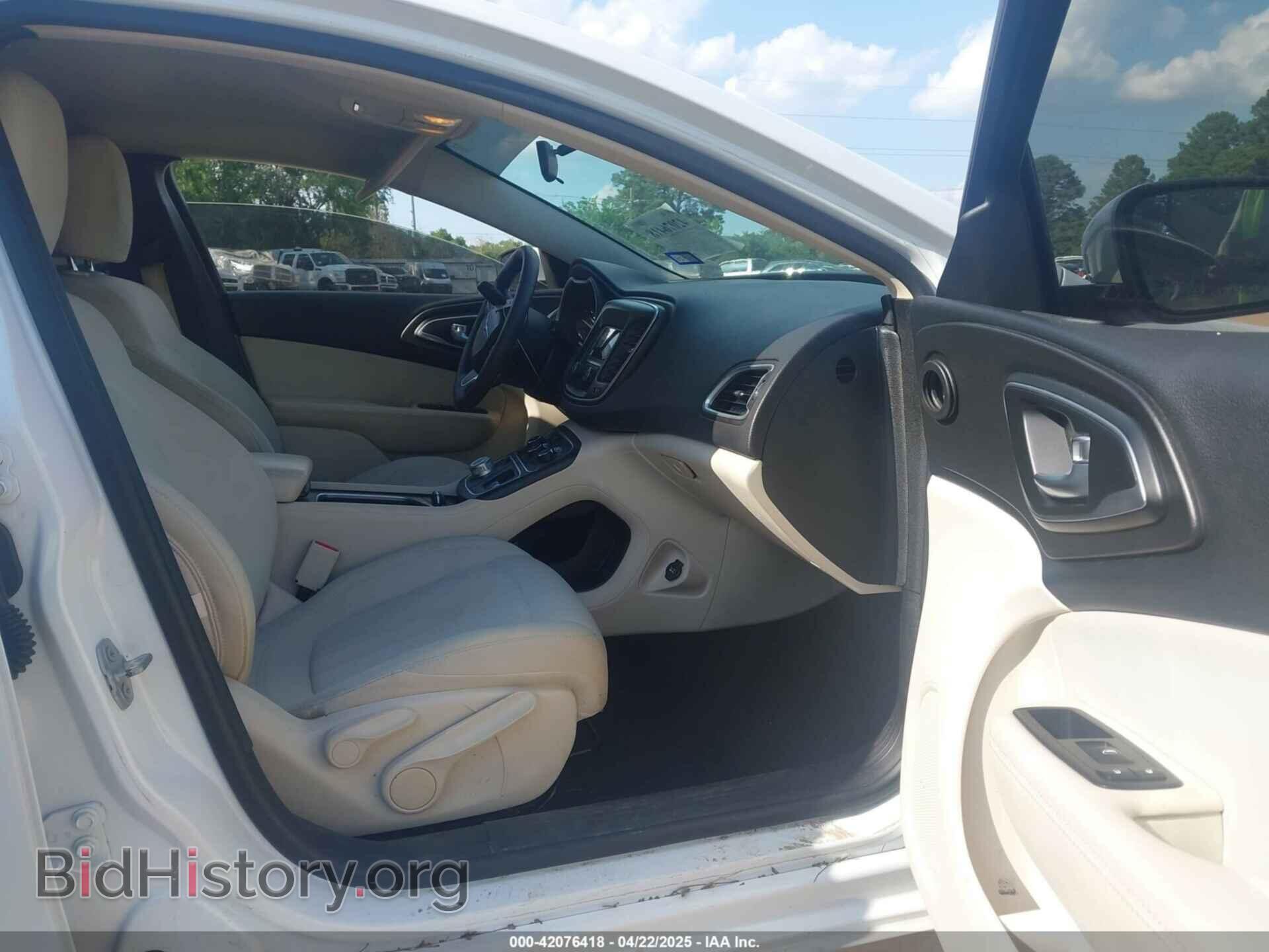 2016 CHRYSLER 200 - VIN: 1C3CCCFB6GN147052 - Фото 5