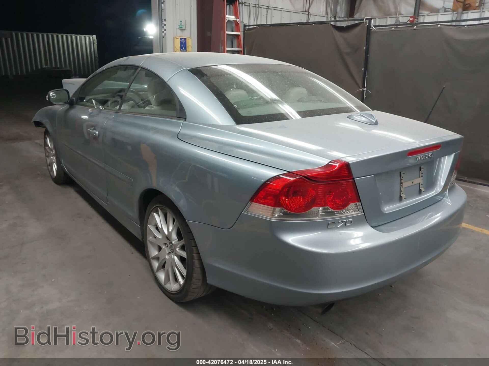 2008 VOLVO C70 - VIN: YV1MC67258J055210 - Фото 3