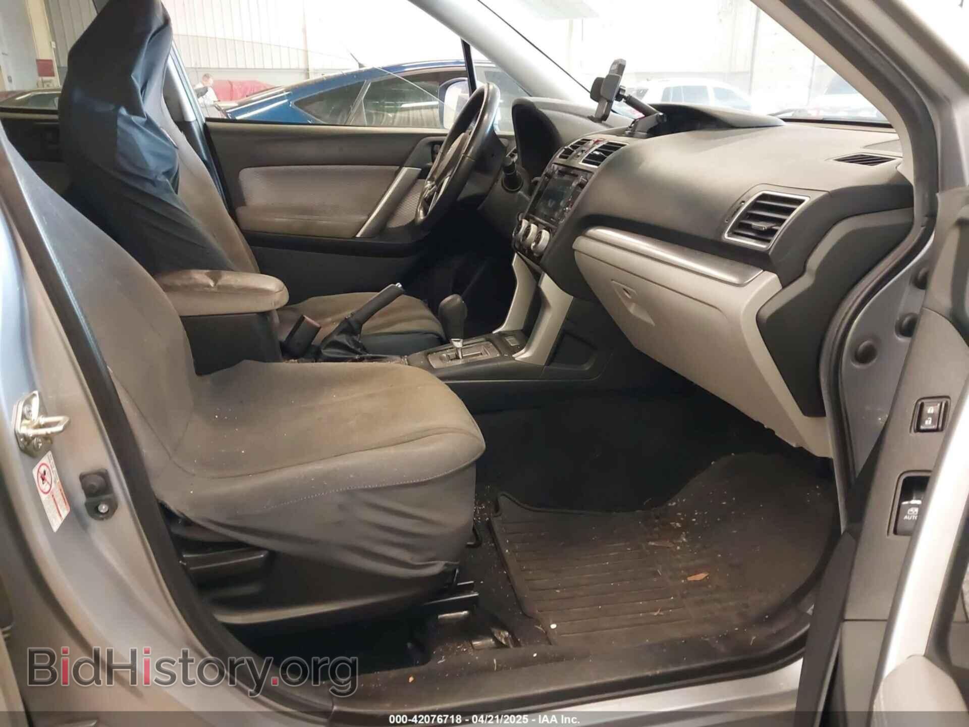 2017 SUBARU FORESTER - VIN: JF2SJAEC0HH552627 - Фото 5