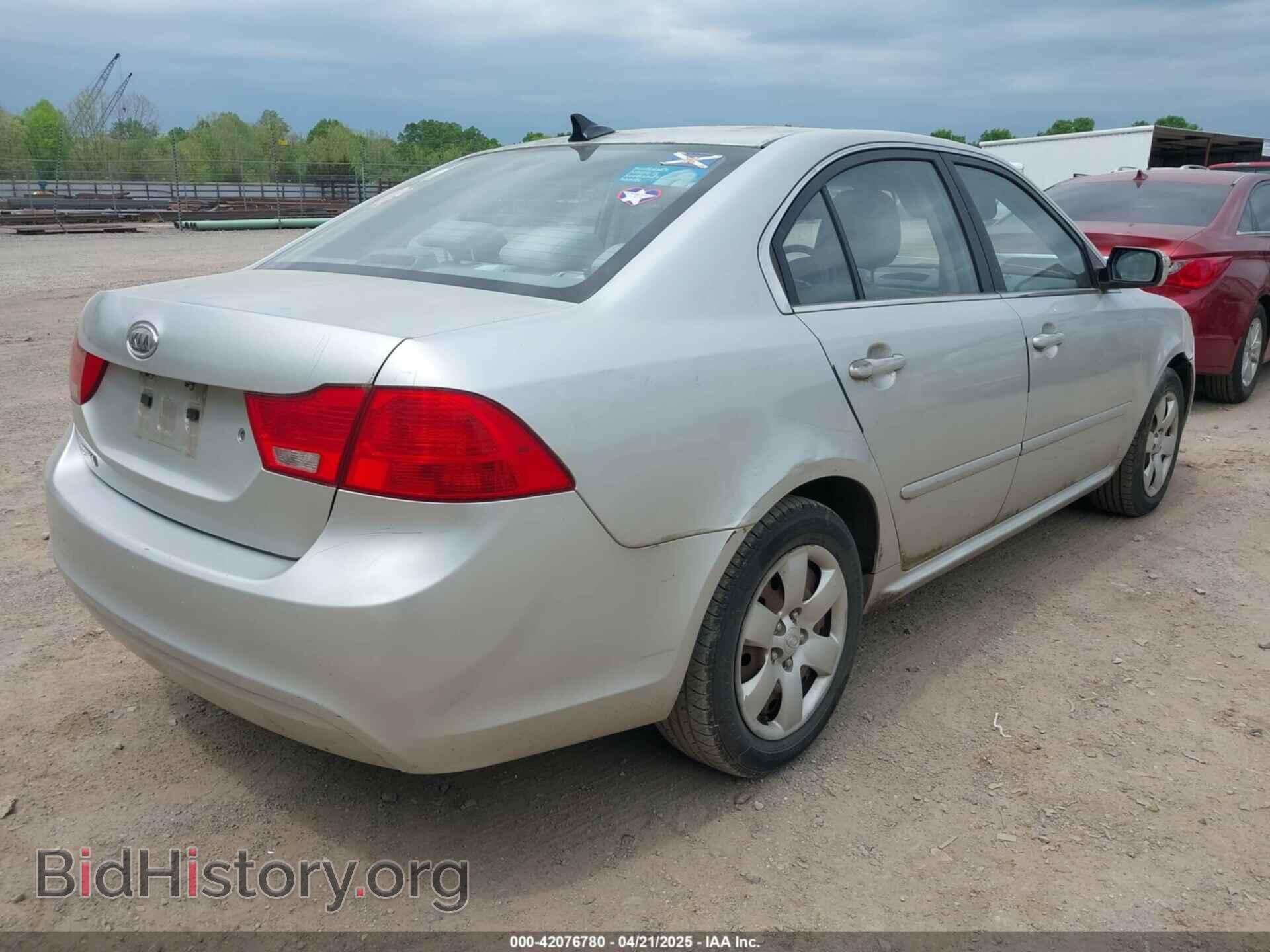 2010 KIA OPTIMA - VIN: KNAGG4A81A5427243 - Фото 4
