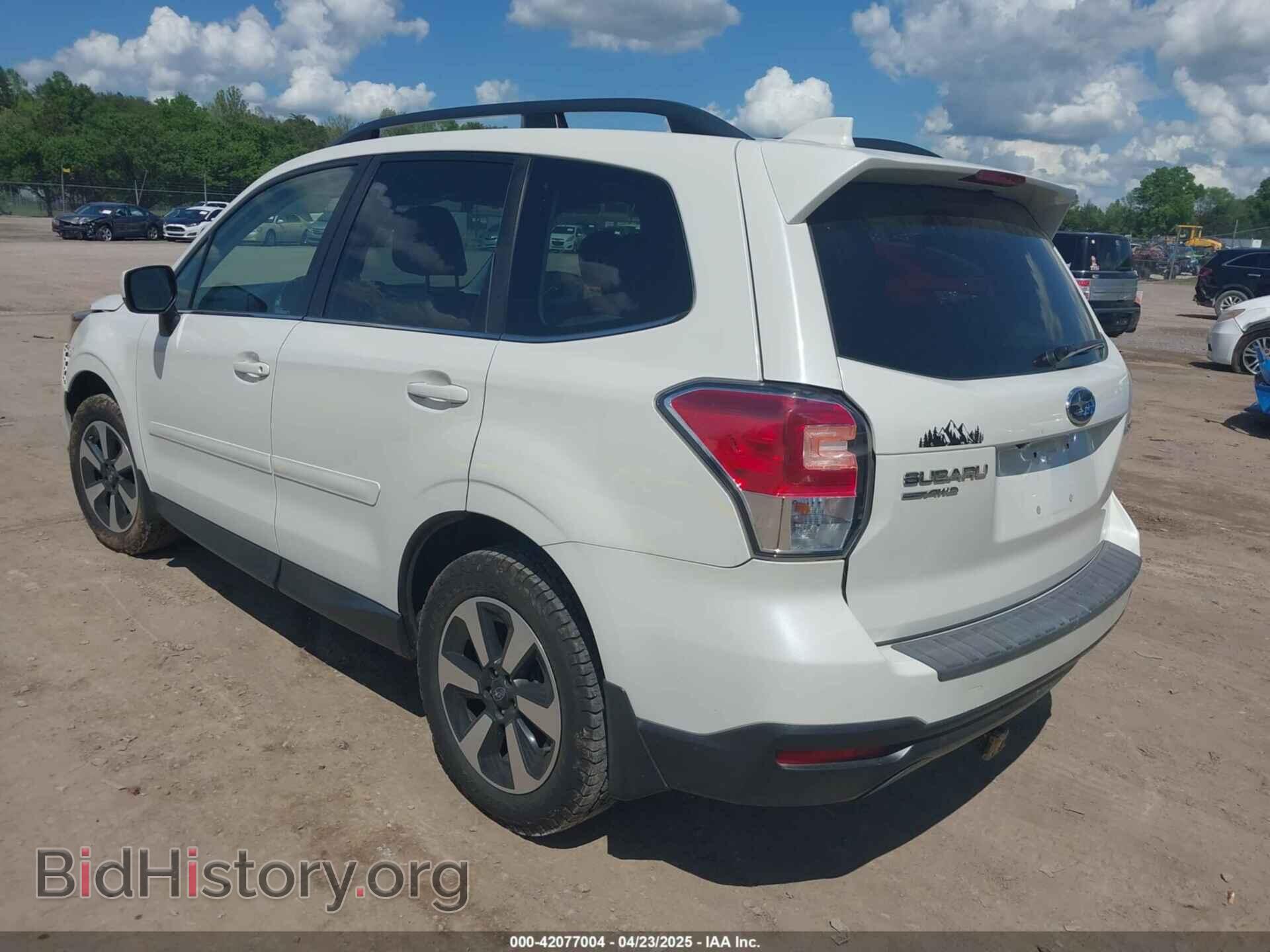2017 SUBARU FORESTER - VIN: JF2SJAJC8HH811919 - Фото 3