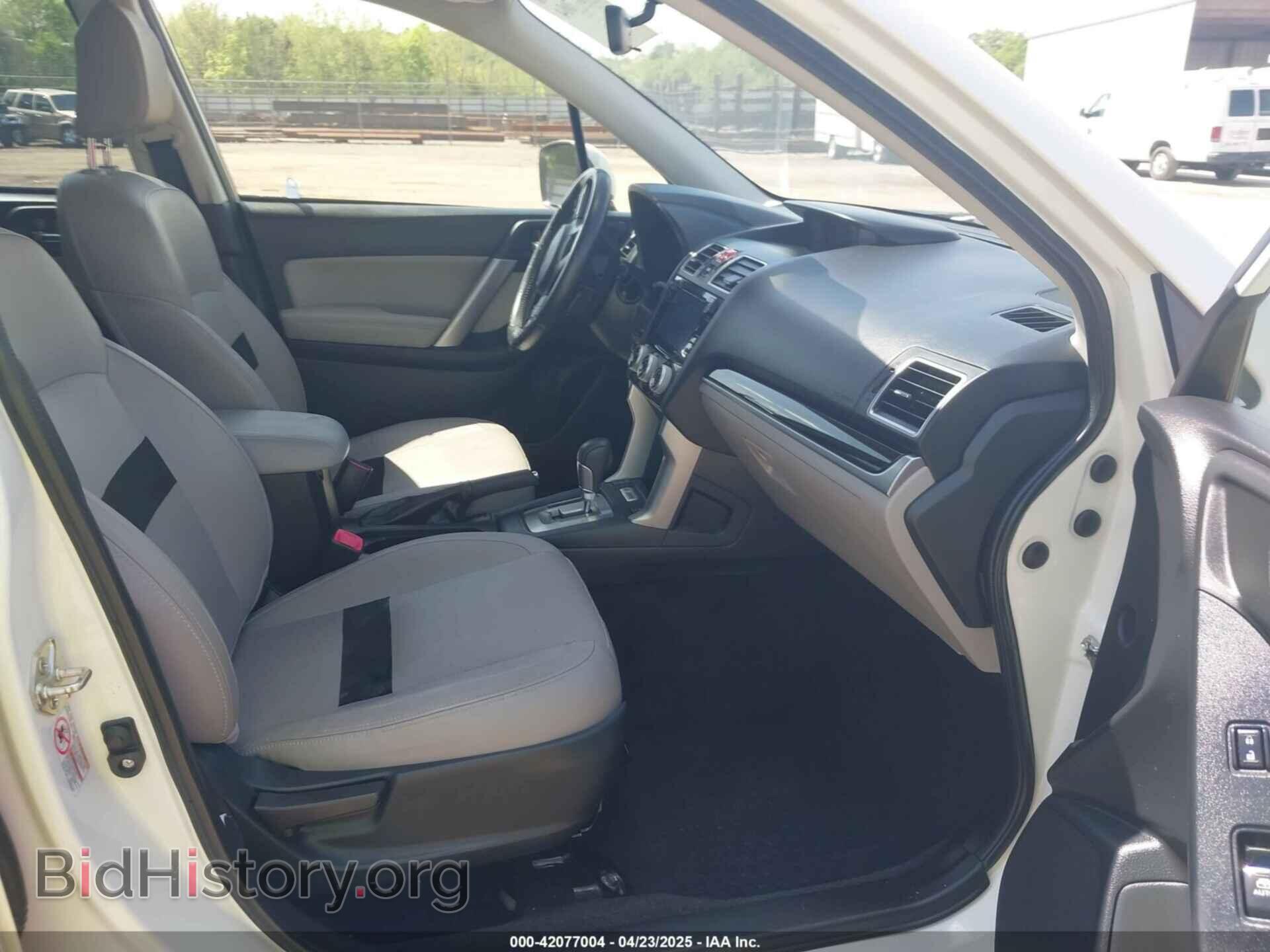 2017 SUBARU FORESTER - VIN: JF2SJAJC8HH811919 - Фото 5