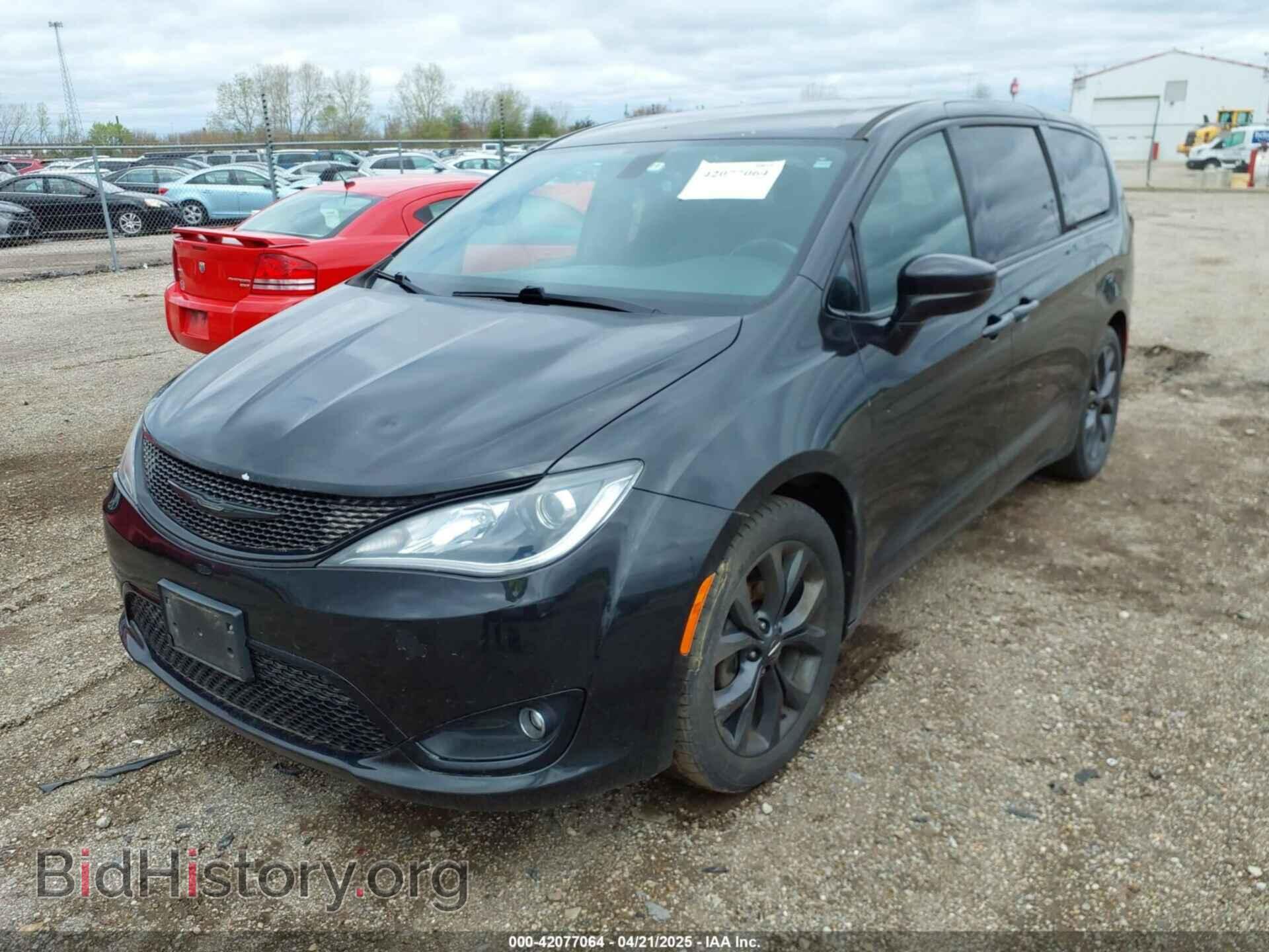 2018 CHRYSLER PACIFICA - VIN: 2C4RC1FG9JR351697 - Photo 2