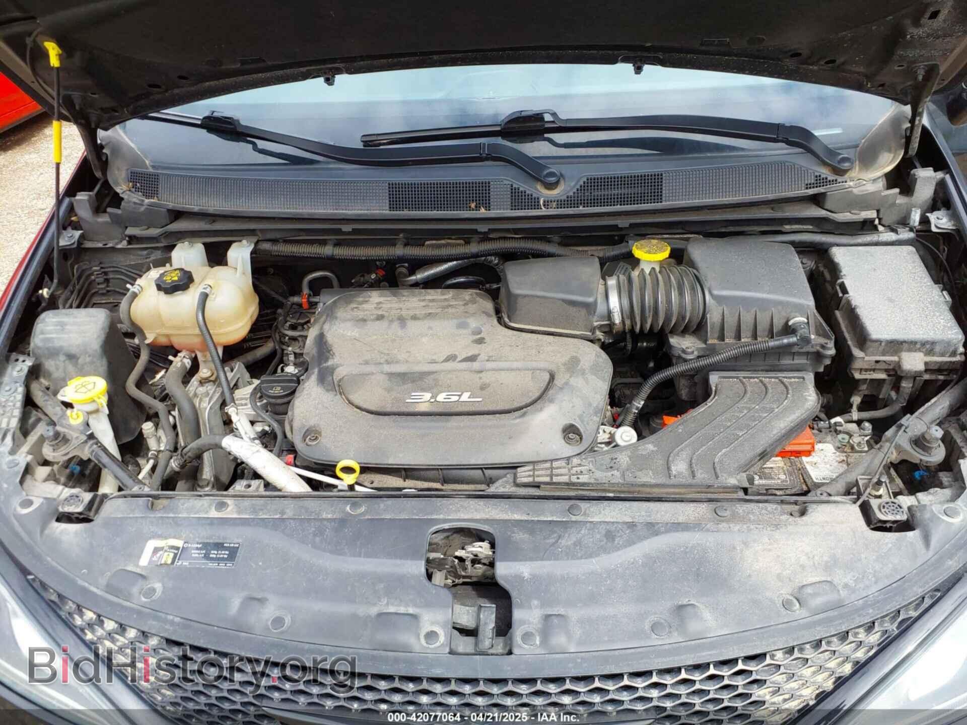2018 CHRYSLER PACIFICA - VIN: 2C4RC1FG9JR351697 - Photo 10