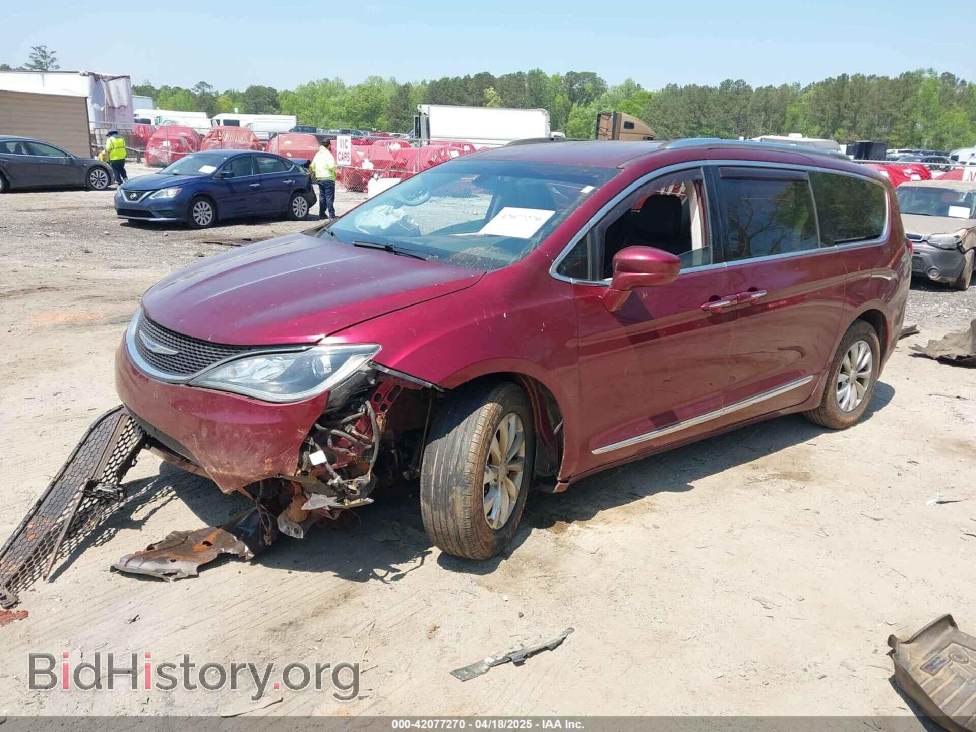 2018 CHRYSLER PACIFICA - VIN: 2C4RC1BG2JR279781 - Photo 2