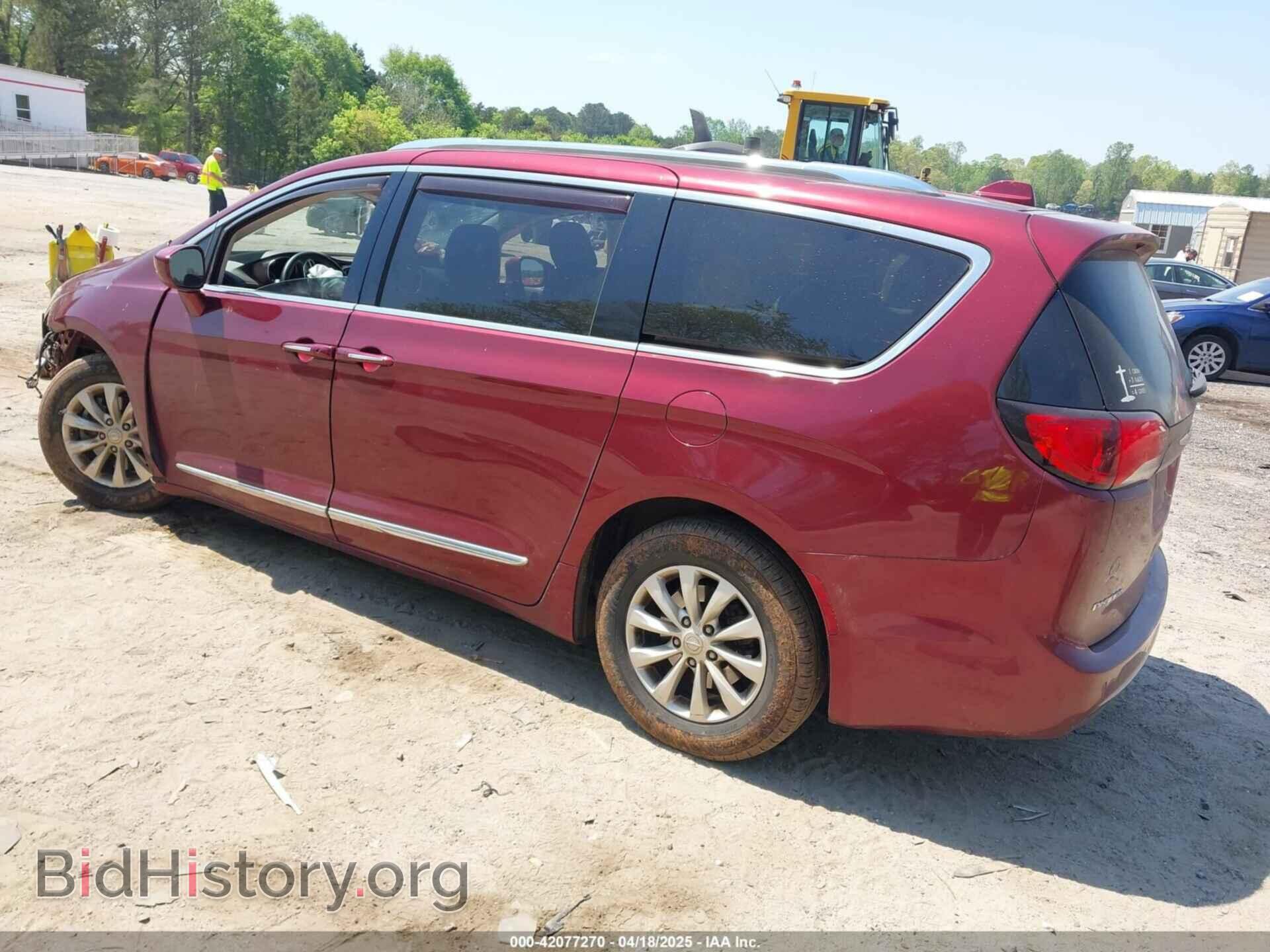 2018 CHRYSLER PACIFICA - VIN: 2C4RC1BG2JR279781 - Photo 3