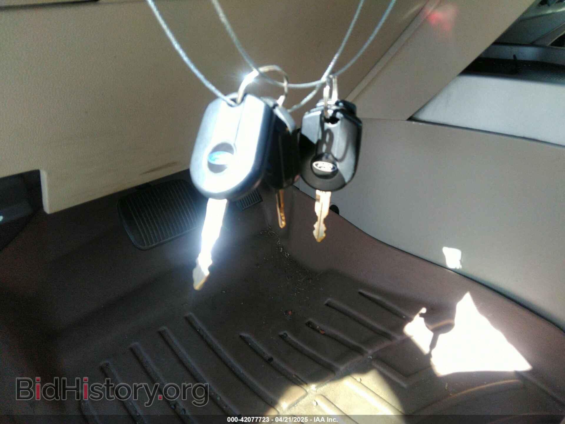 2008 FORD ESCAPE - VIN: 1FMCU93Z48KC09785 - Фото 11