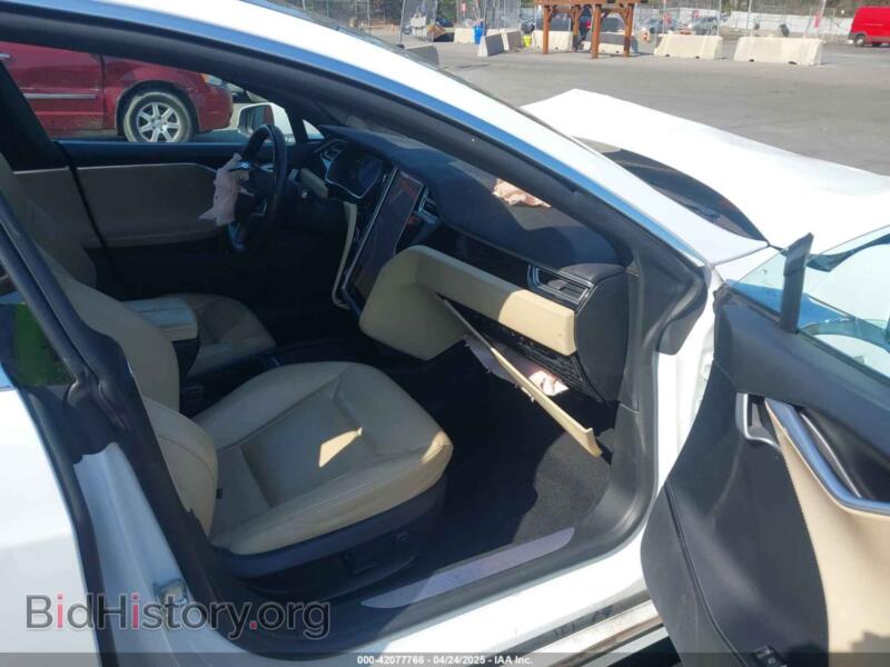 2016 Tesla MODEL S (VIN 5YJSA1E26GF147327) — фото 5 из 19
