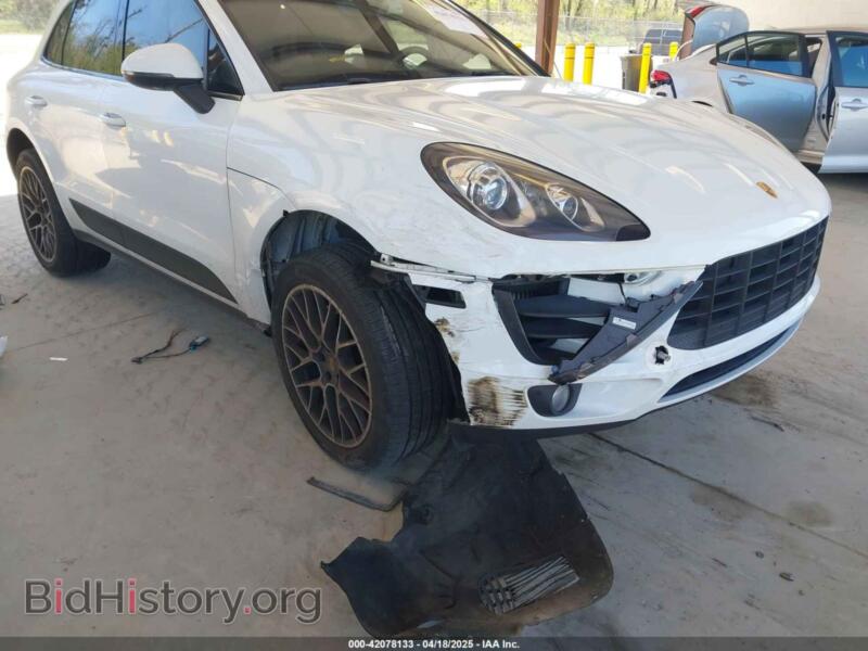 2016 Porsche MACAN (VIN WP1AB2A52GLB53197) — photo 6 of 16