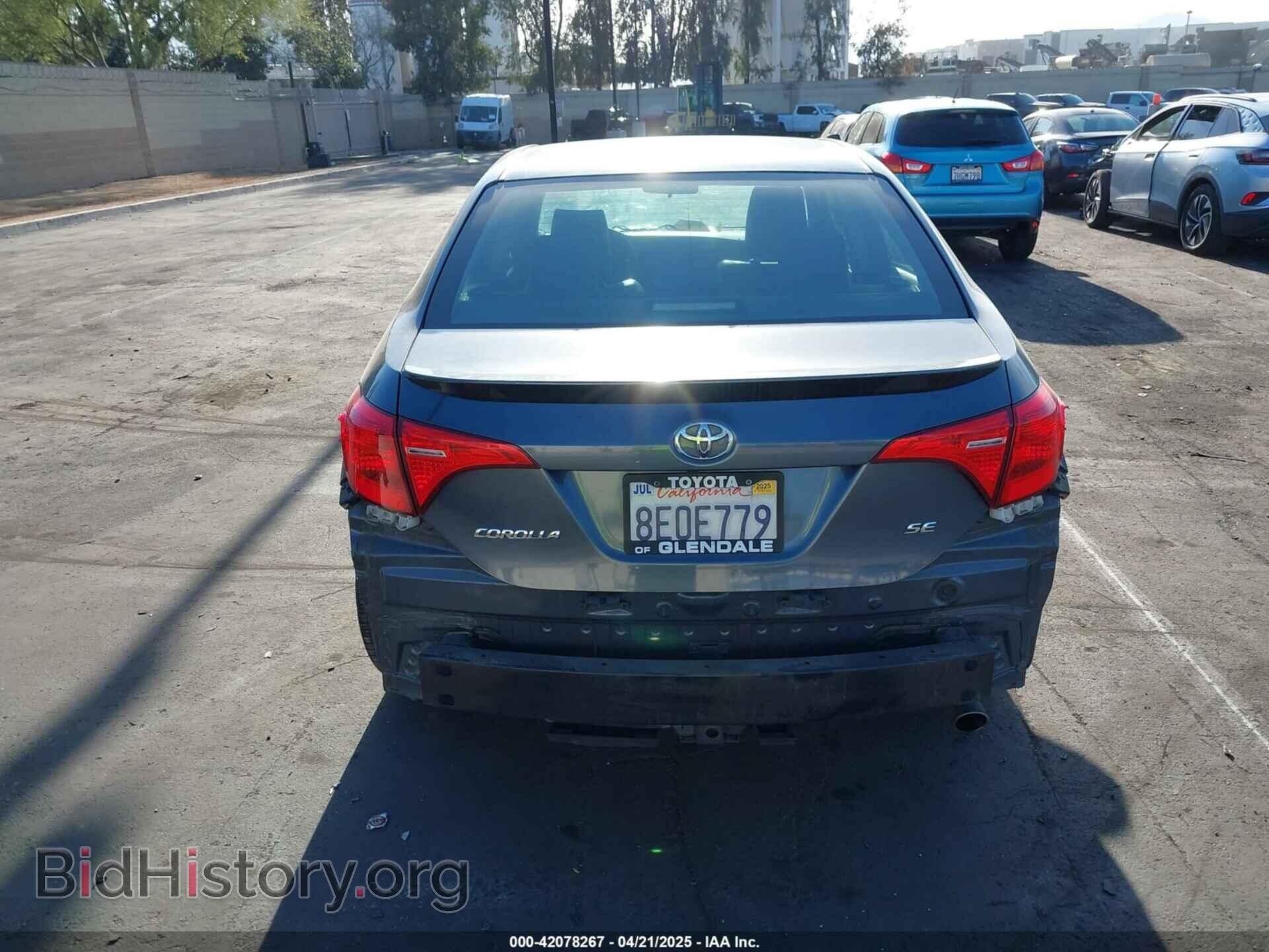 2018 TOYOTA COROLLA - VIN: 5YFBURHE5JP829297 - Фото 17