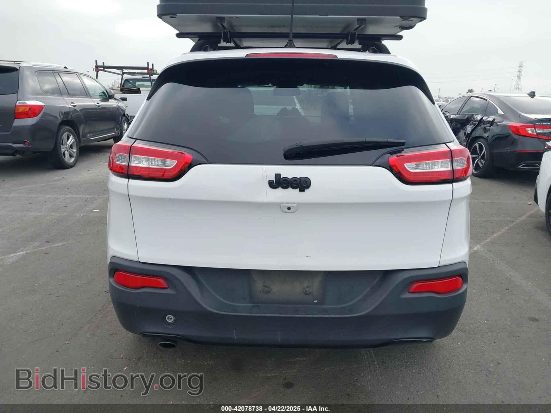 2018 JEEP CHEROKEE - VIN: 1C4PJLCB2JD577150 - Фото 16