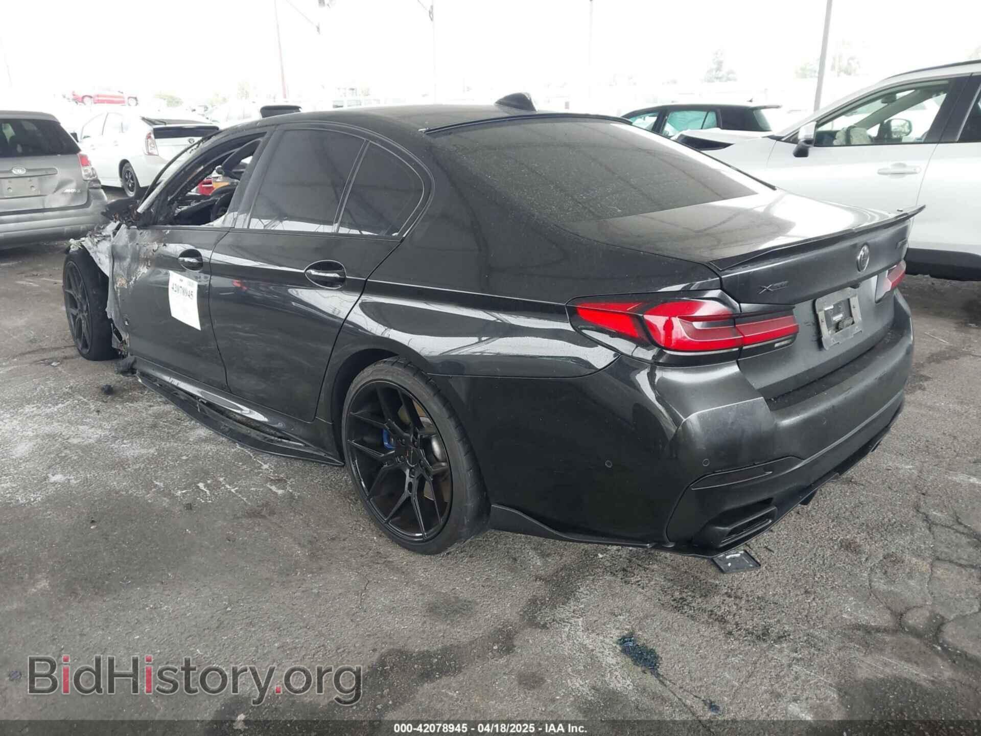 2021 BMW M550I - VIN: WBA13BK05MCF84792 - Фото 3