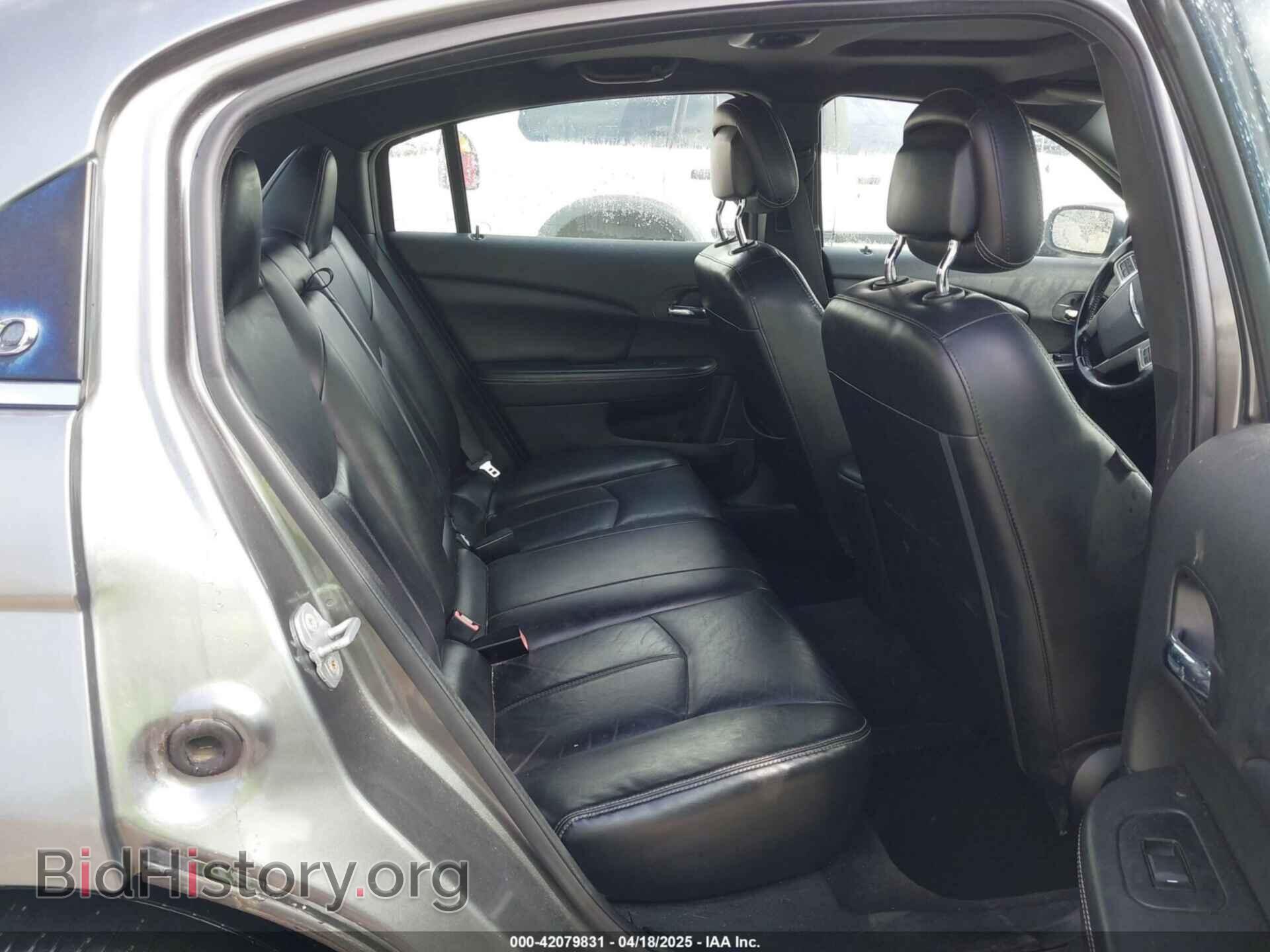 2012 CHRYSLER 200 - VIN: 1C3CCBCB4CN304232 - Фото 8