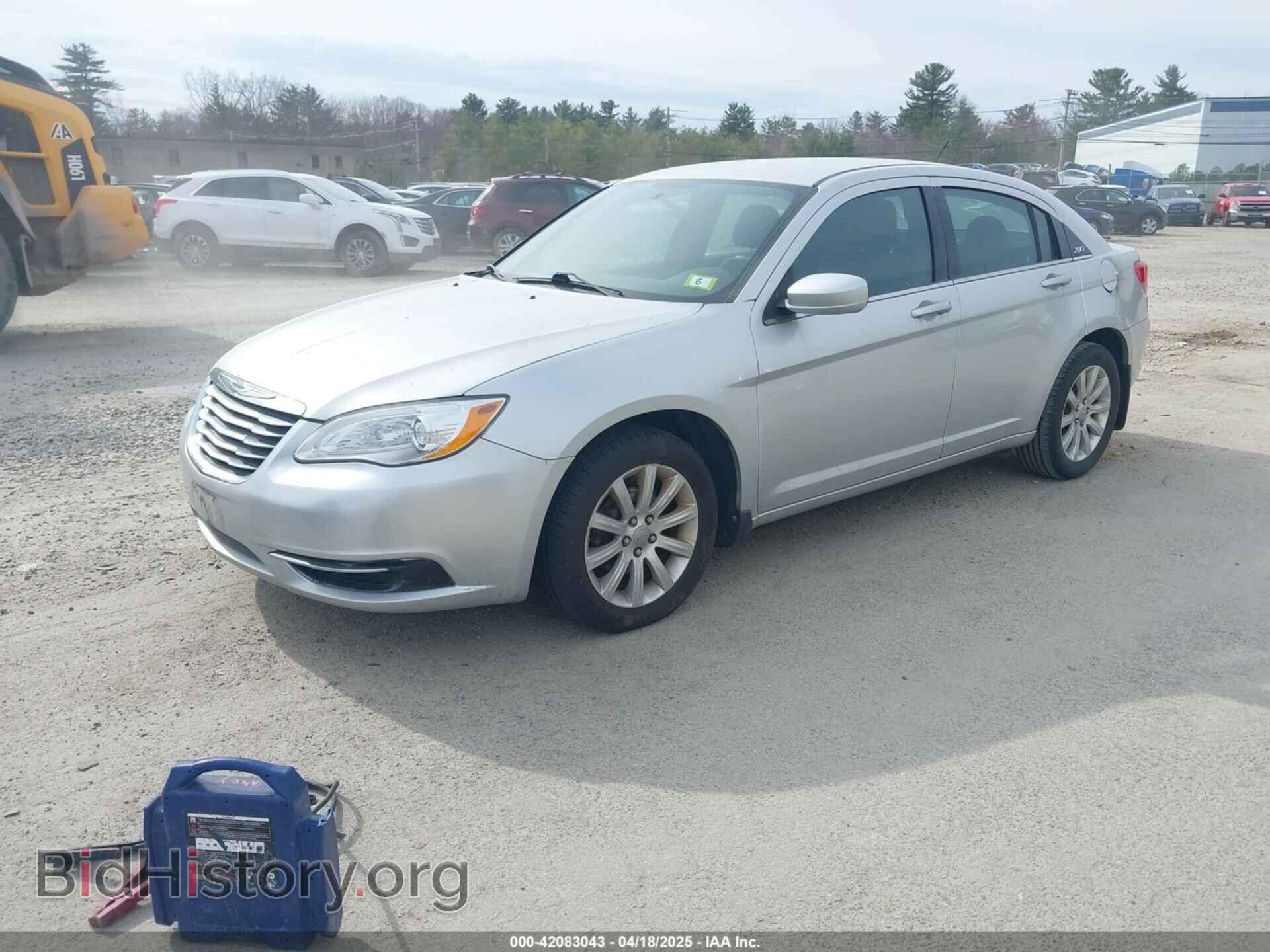 2012 CHRYSLER 200 - VIN: 1C3CCBBB7CN125569 - Фото 2