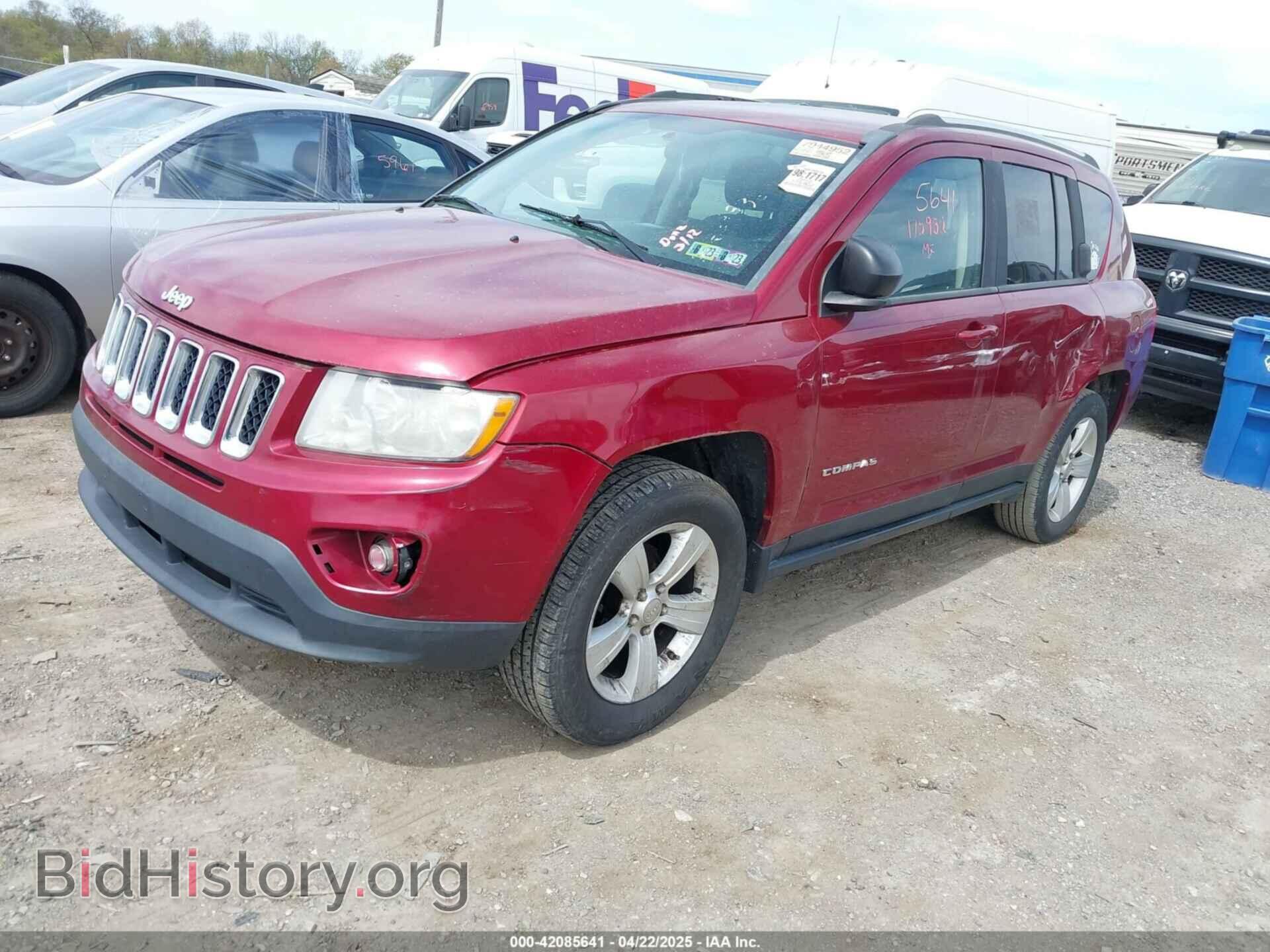 2012 JEEP COMPASS - VIN: 1C4NJDEB6CD624936 - Photo 2