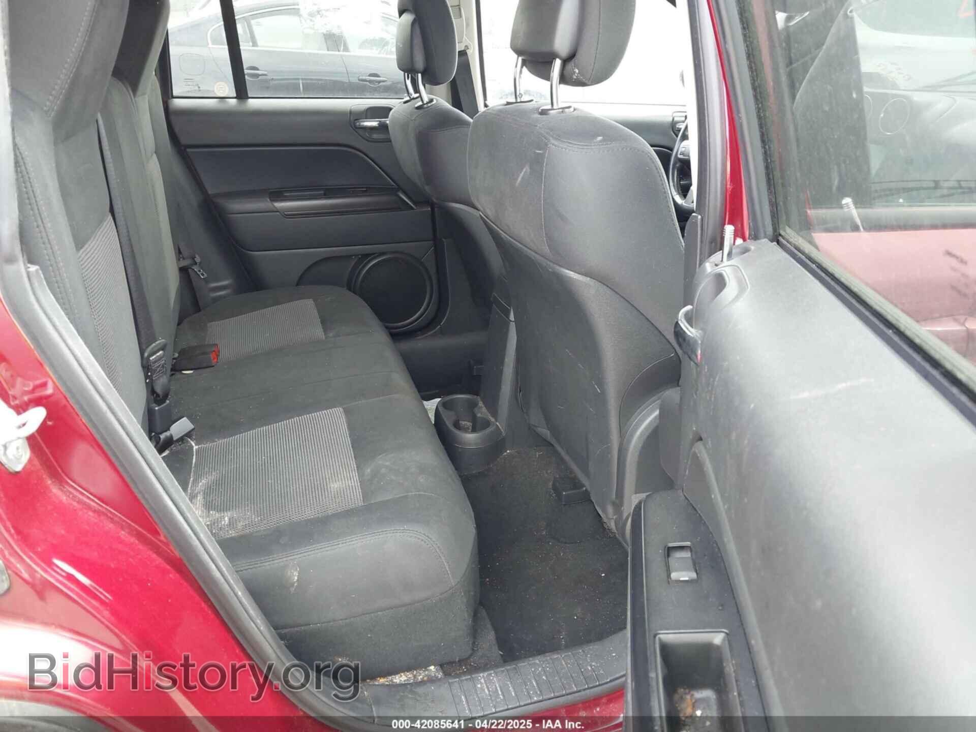 2012 JEEP COMPASS - VIN: 1C4NJDEB6CD624936 - Photo 8