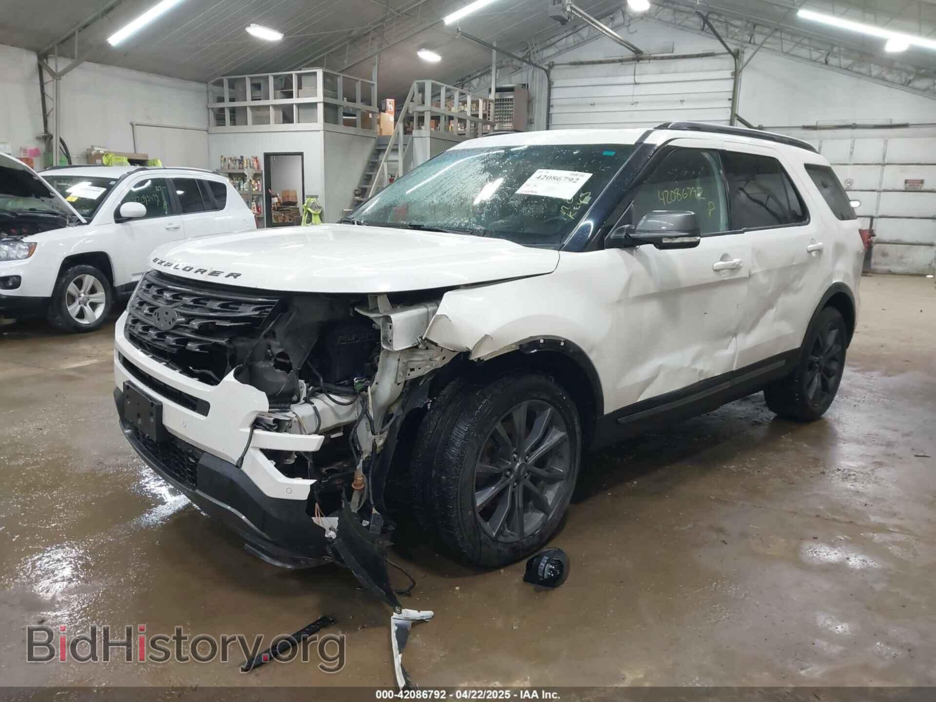 2017 FORD EXPLORER - VIN: 1FM5K8D8XHGB69410 - Фото 2